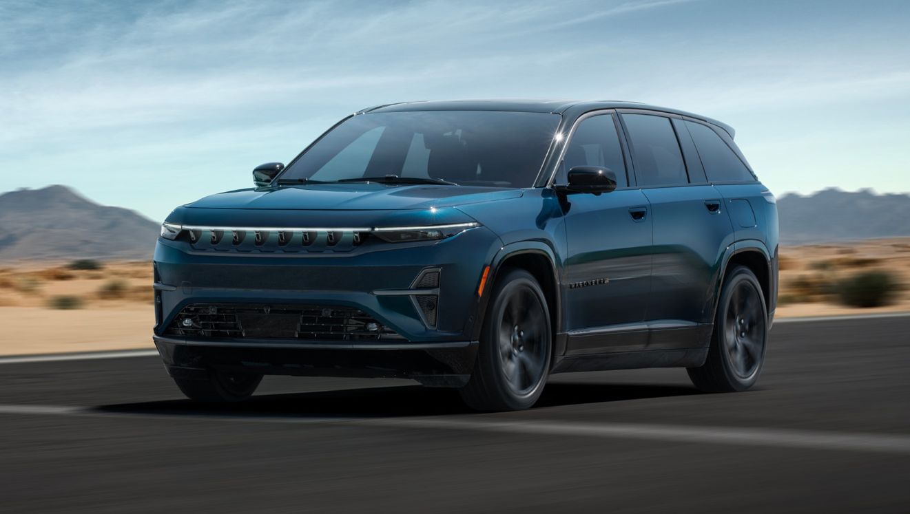 2024 Wagoneer S in blue