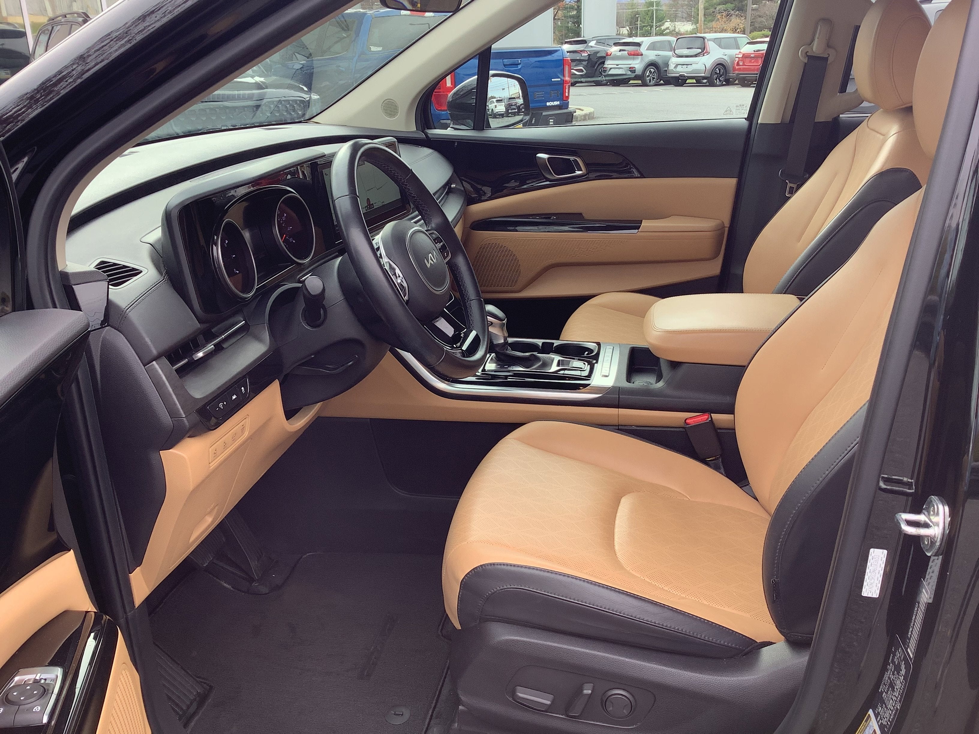 2022 Kia Carnival EX