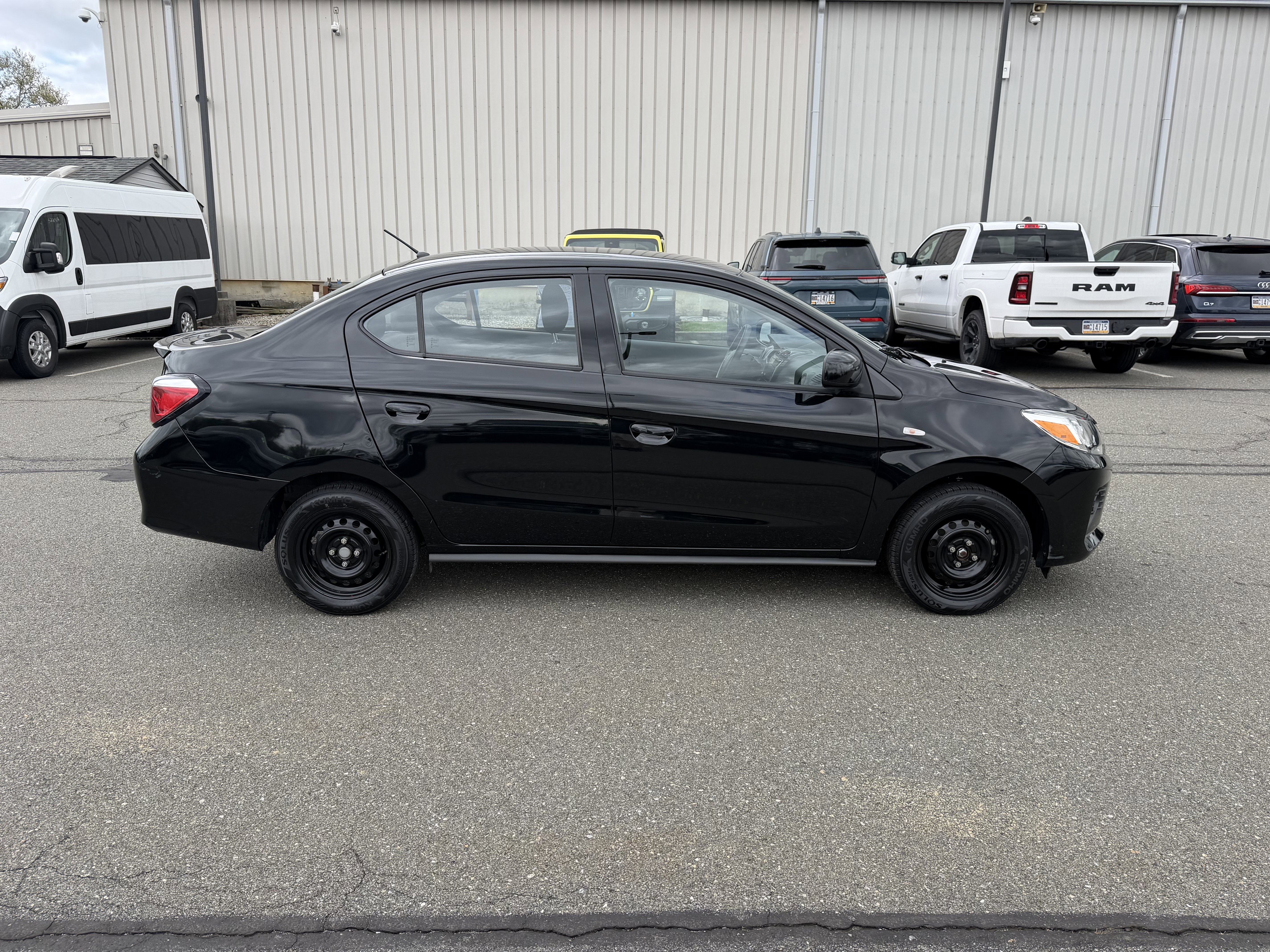 2022 Mitsubishi Mirage G4 ES