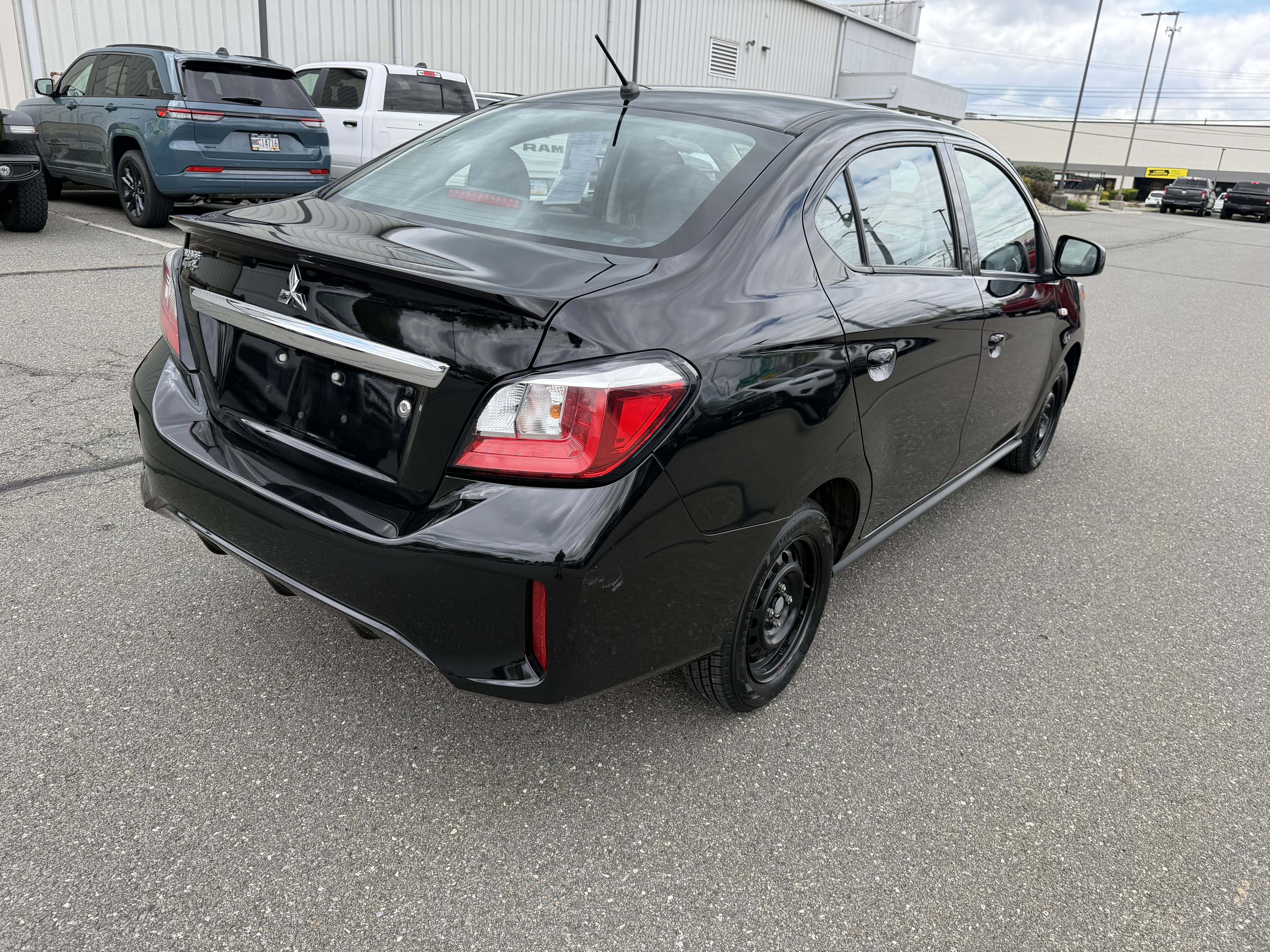 2022 Mitsubishi Mirage G4 ES