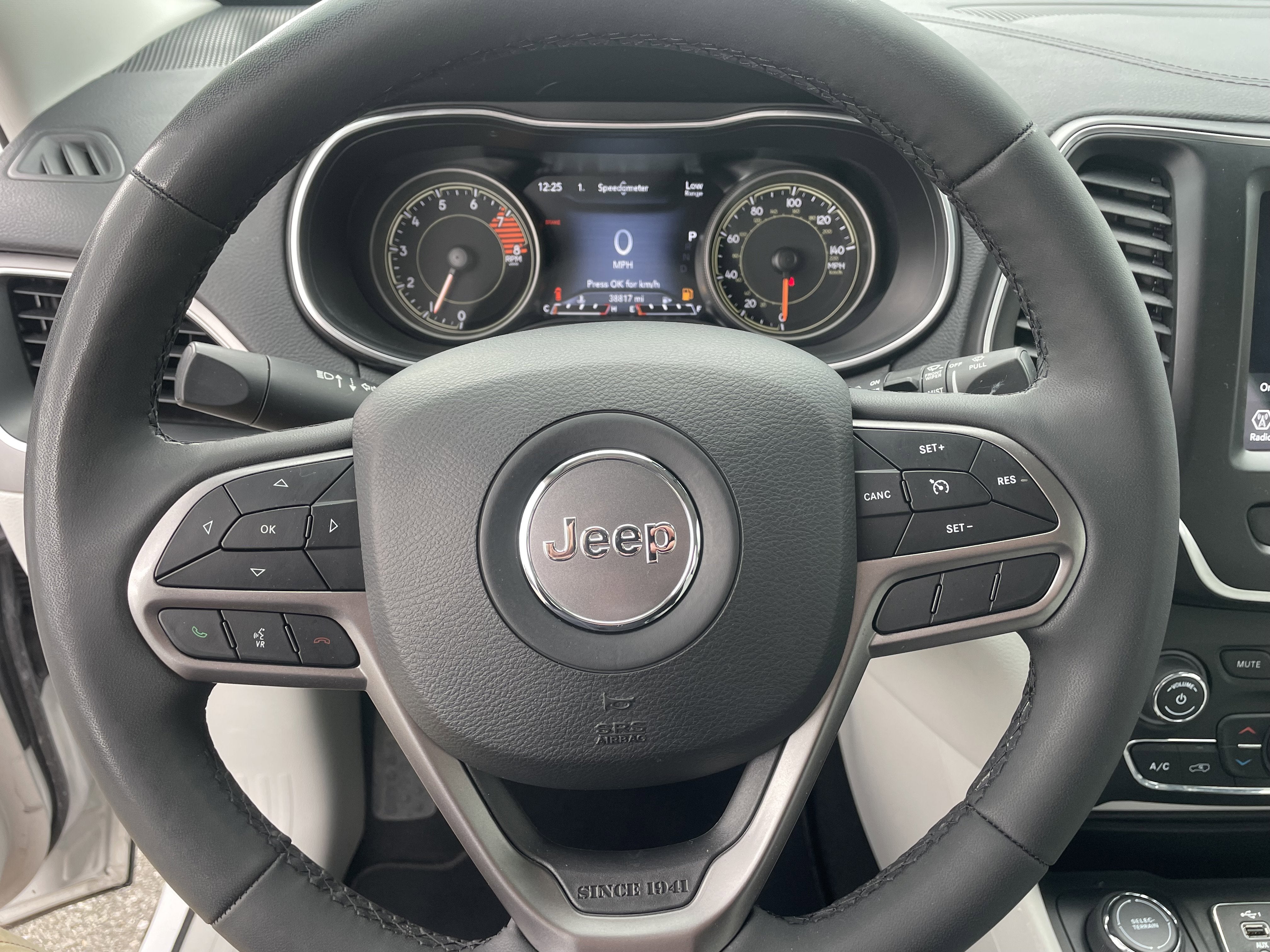 2021 Jeep Cherokee Latitude Lux 4X4