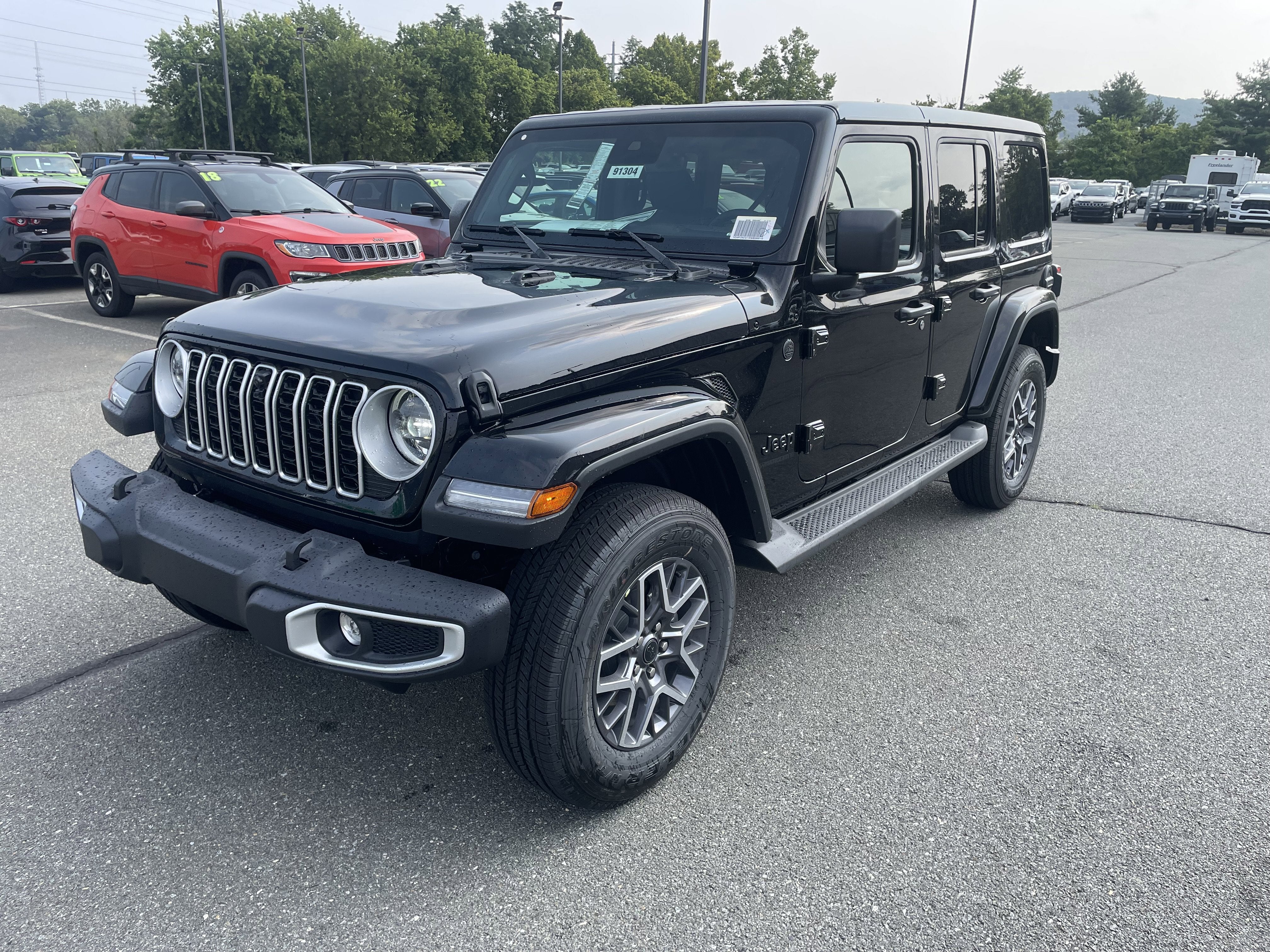 2025 Jeep Wrangler WRANGLER 4-DOOR SAHARA