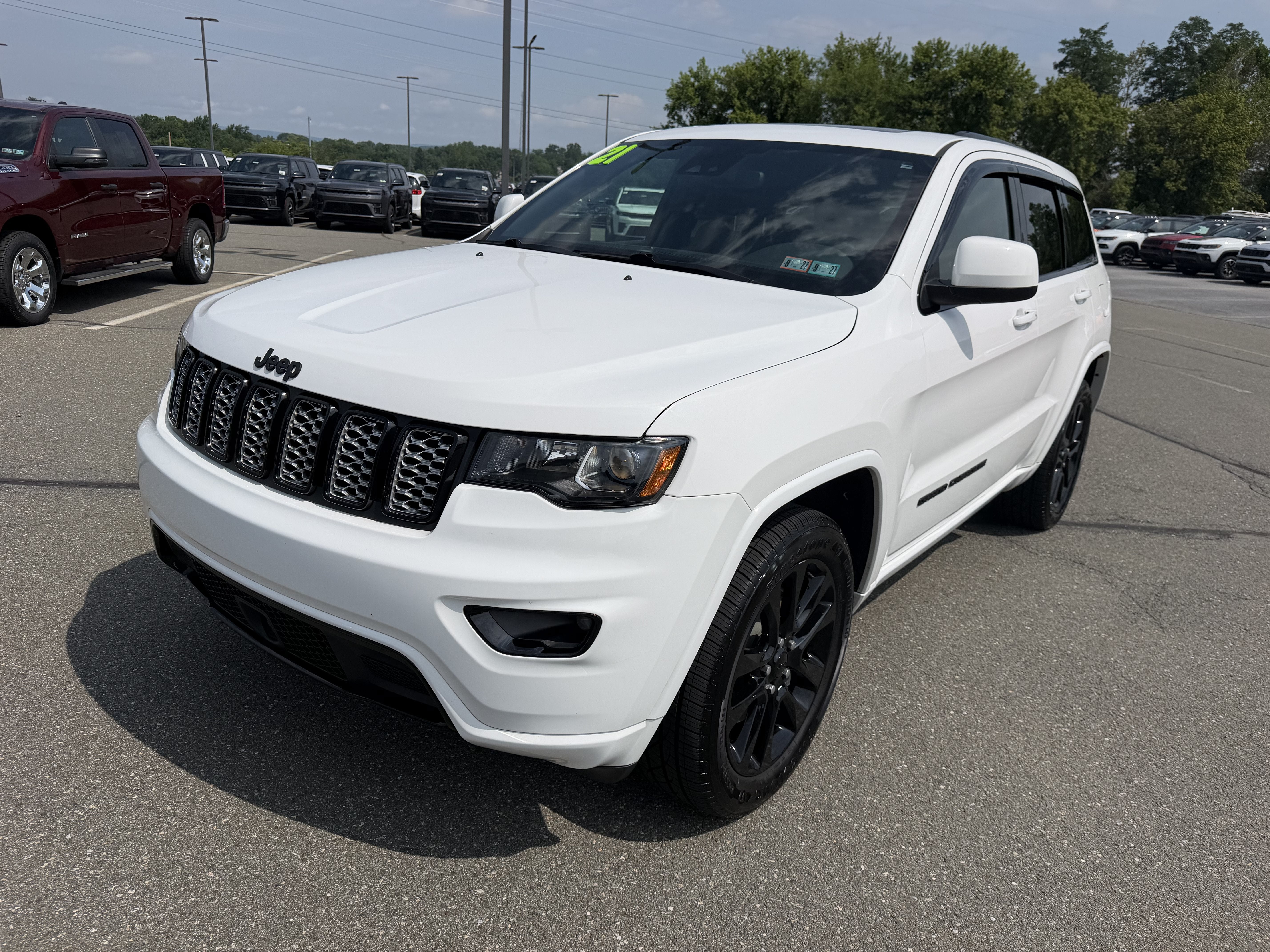 2021 Jeep Grand Cherokee Laredo X 4x4