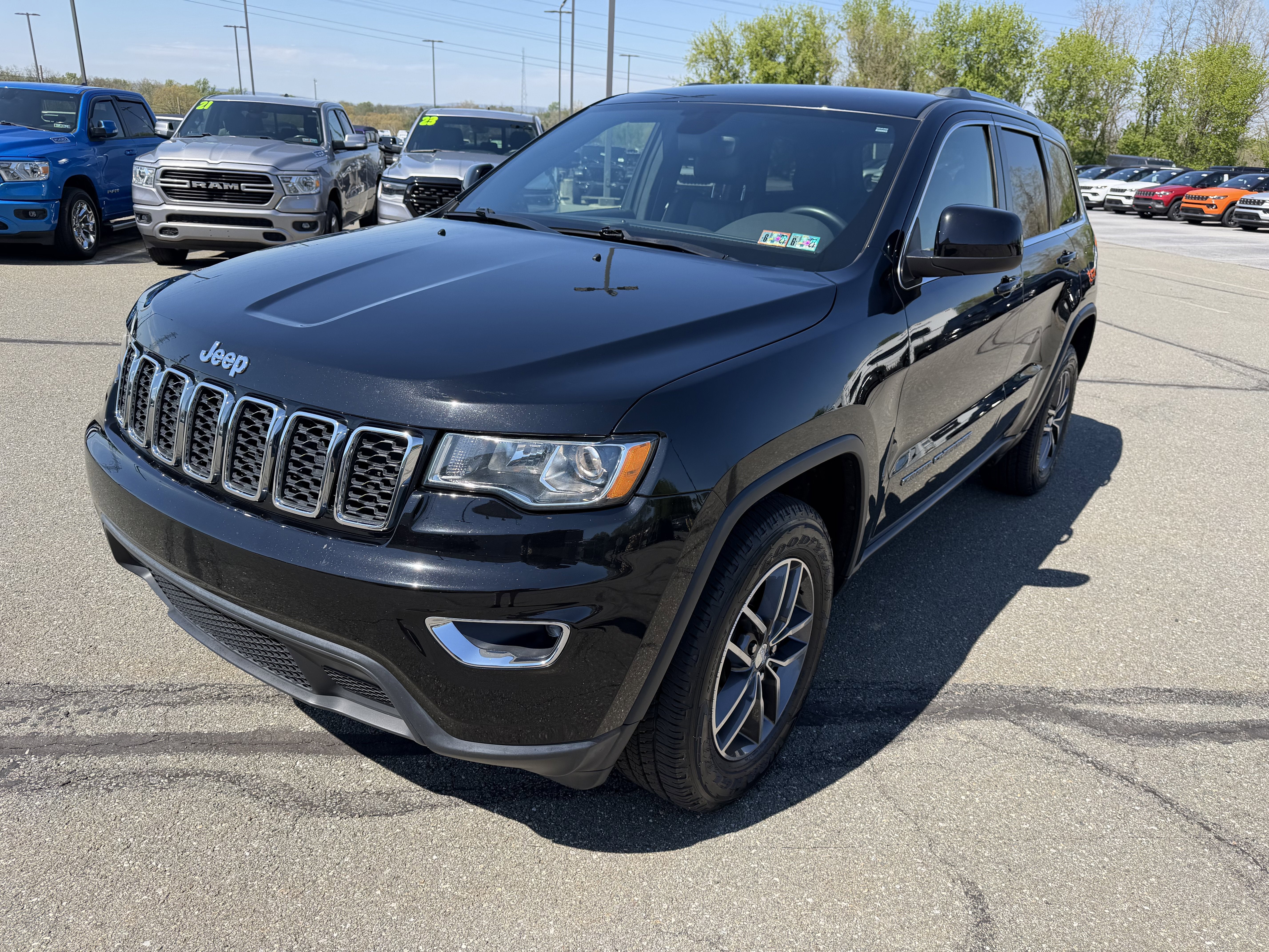 2018 Jeep Grand Cherokee Laredo E