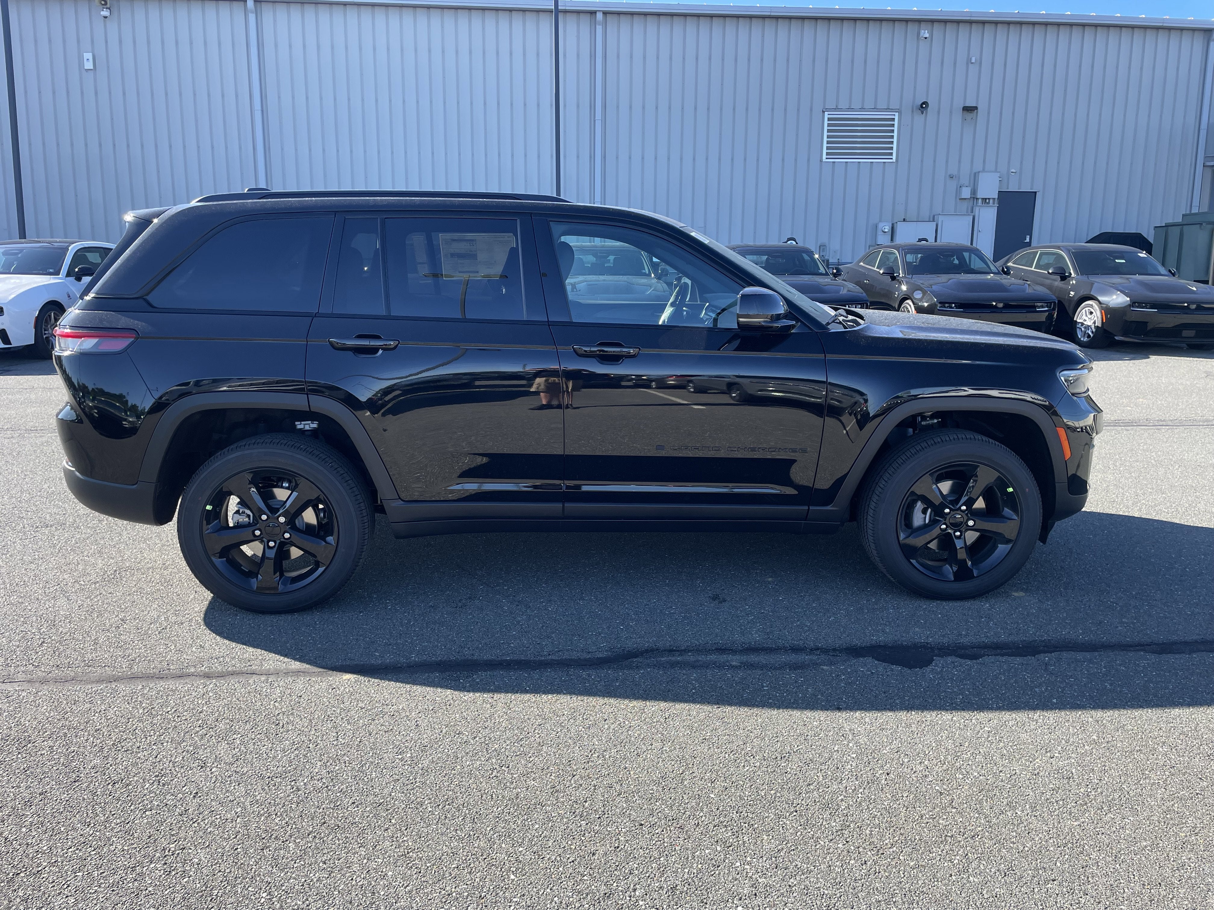 2025 Jeep Grand Cherokee GRAND CHEROKEE ALTITUDE X 4X4