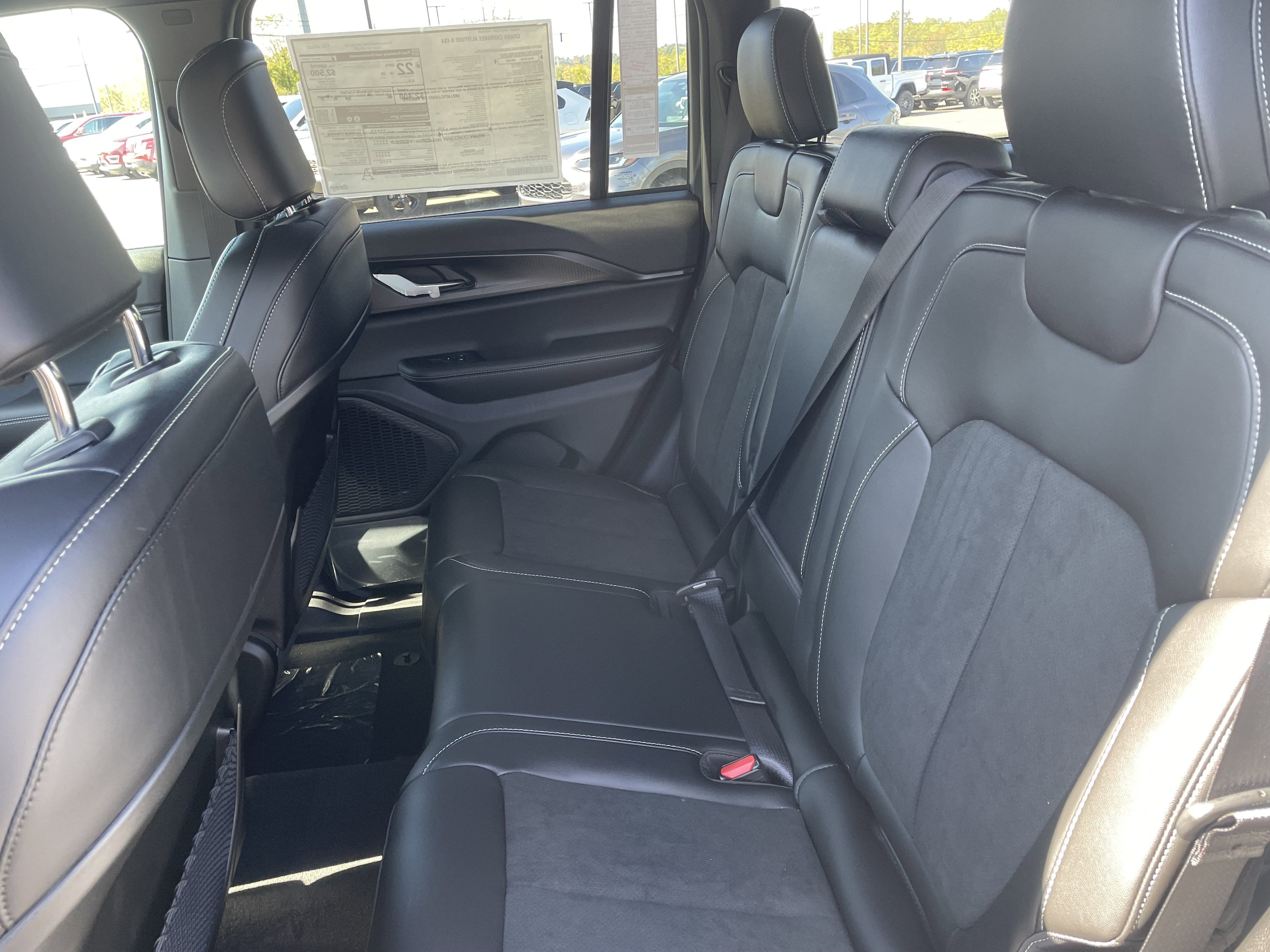 2025 Jeep Grand Cherokee GRAND CHEROKEE ALTITUDE X 4X4