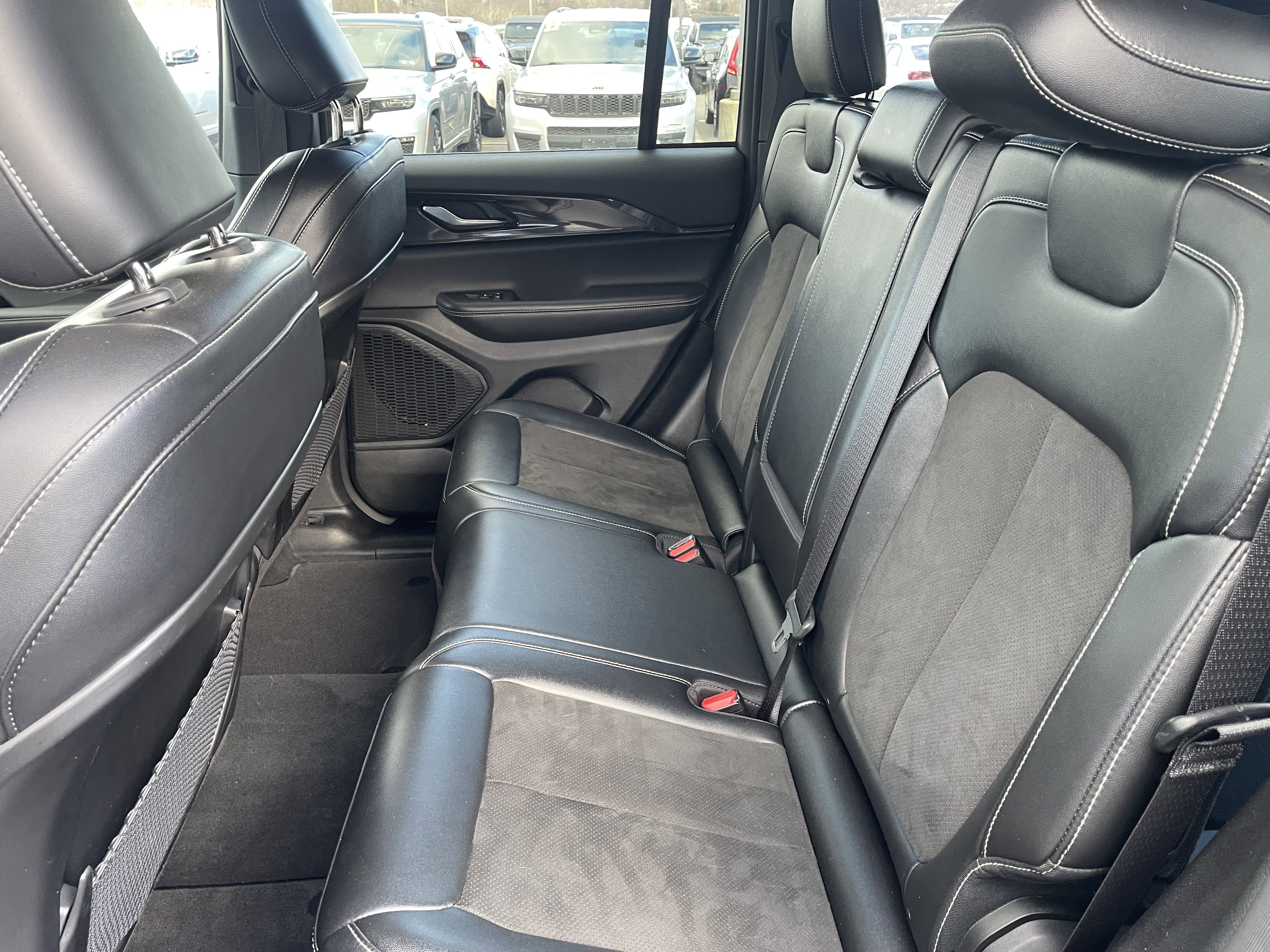 2023 Jeep Grand Cherokee Altitude 4x4