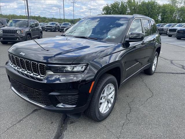 2024 Jeep Grand Cherokee Laredo X 4x4's photo