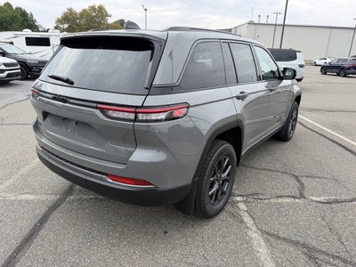 2027 Jeep Grand Cherokee GRAND CHEROKEE LAREDO ALTITUDE 4X4