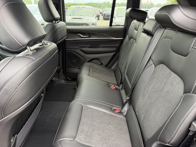 2026 Jeep Grand Cherokee GRAND CHEROKEE LAREDO ALTITUDE 4X4