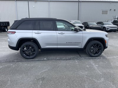 2025 Jeep Grand Cherokee GRAND CHEROKEE LIMITED 4X4