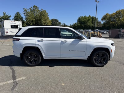 2027 Jeep Grand Cherokee GRAND CHEROKEE LIMITED RESERVE 4X4