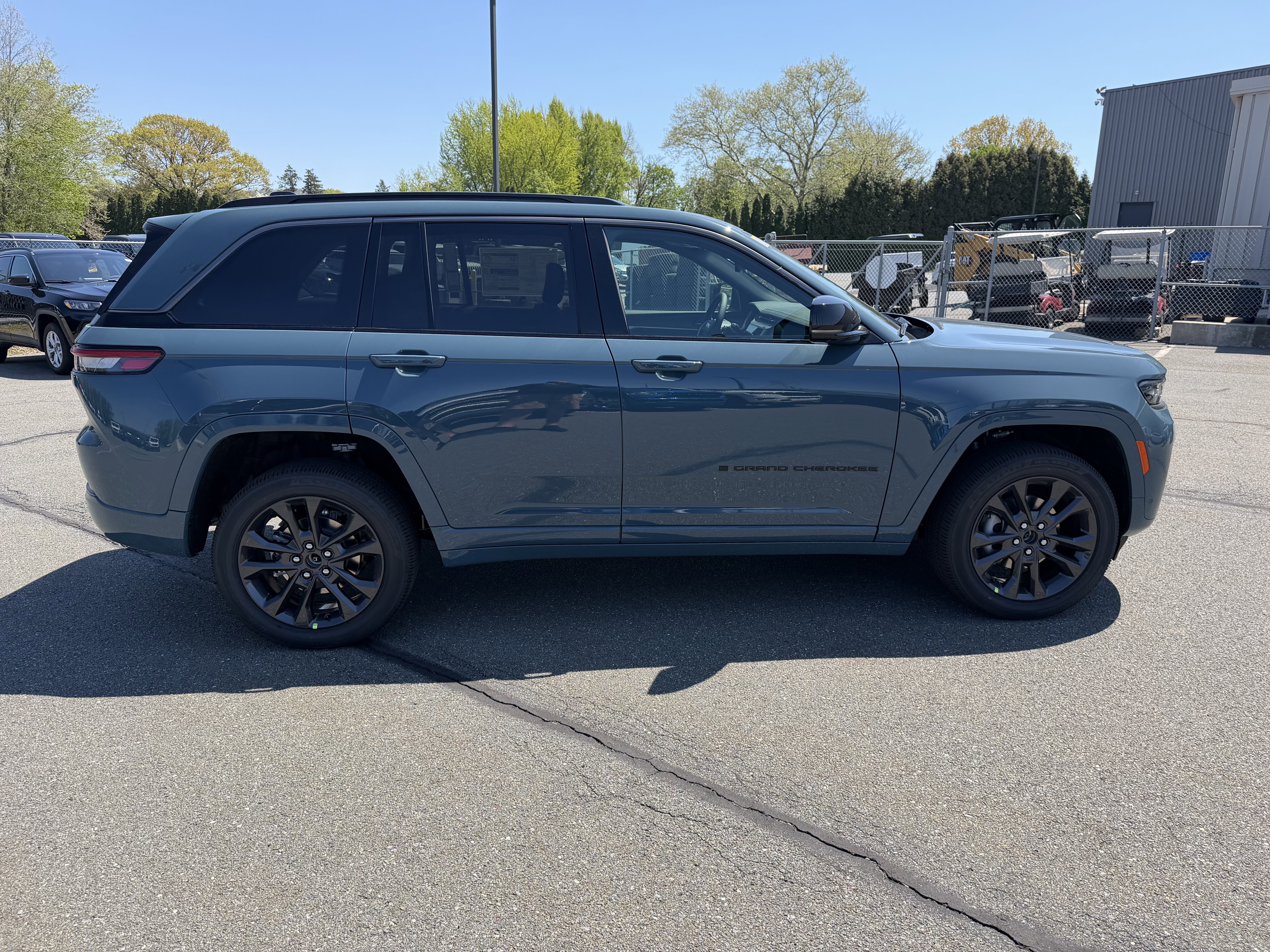 2026 Jeep Grand Cherokee GRAND CHEROKEE LIMITED RESERVE 4X4