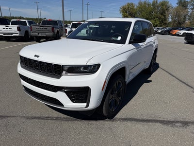 2027 Jeep Grand Cherokee GRAND CHEROKEE LIMITED RESERVE 4X4