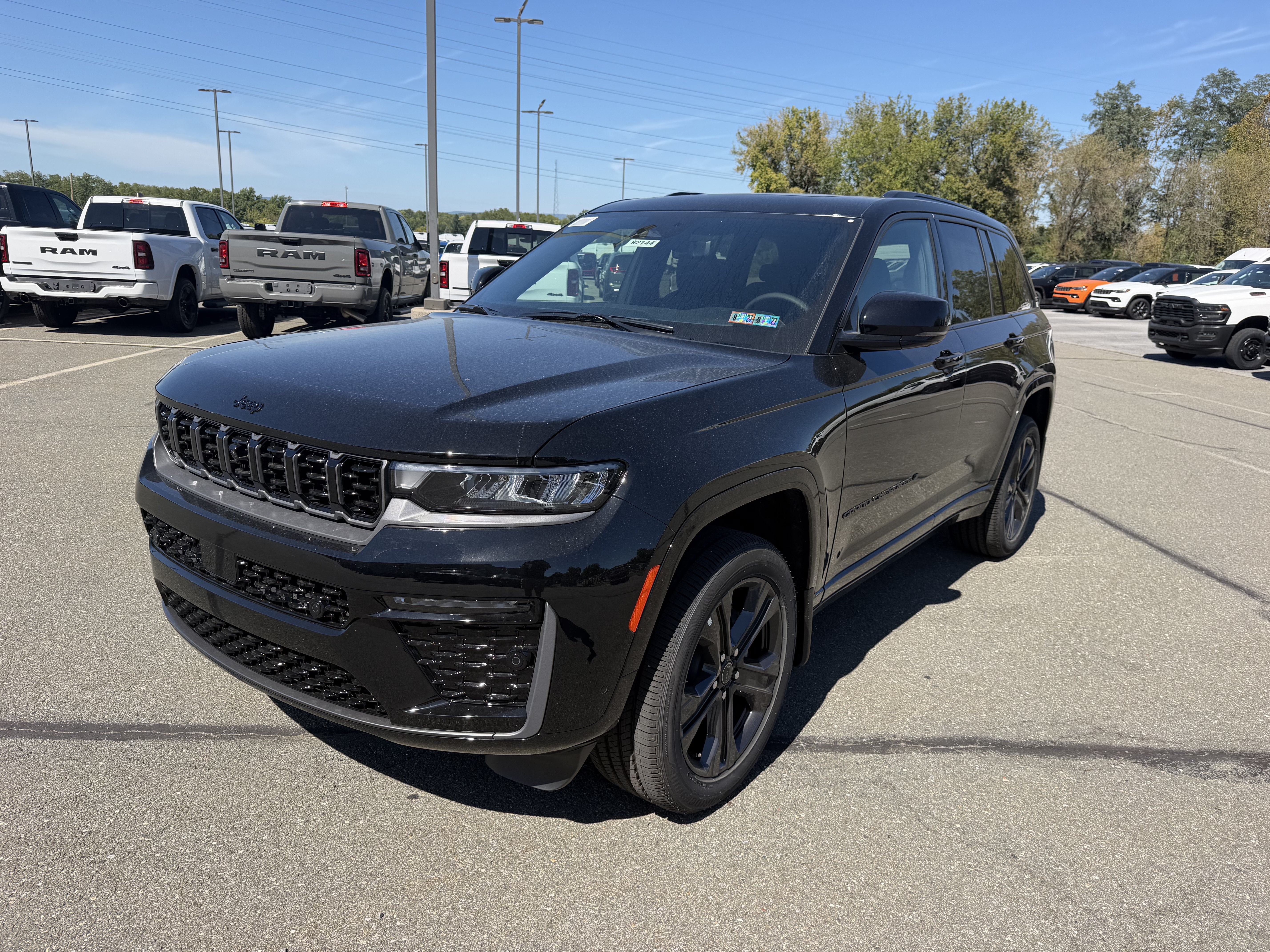 2027 Jeep Grand Cherokee GRAND CHEROKEE LIMITED RESERVE 4X4
