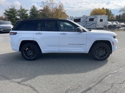 2025 Jeep Grand Cherokee GRAND CHEROKEE SUMMIT RESERVE 4X4