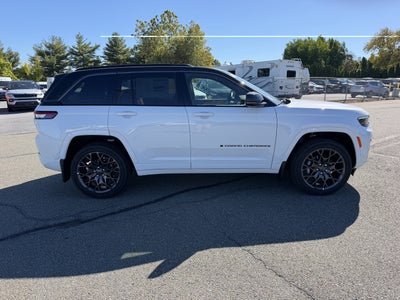 2027 Jeep Grand Cherokee GRAND CHEROKEE SUMMIT 4X4