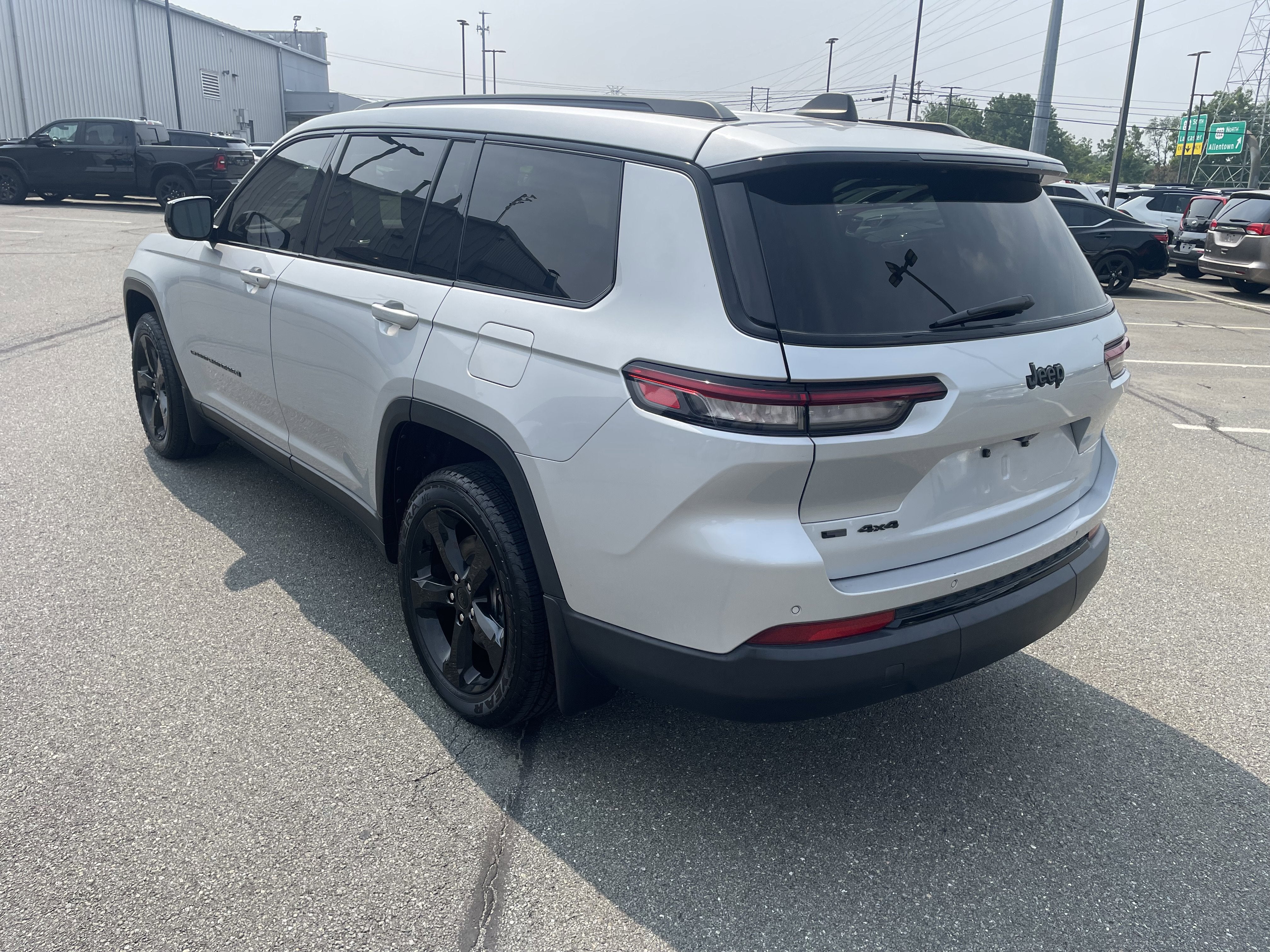 2022 Jeep Grand Cherokee L Altitude 4x4