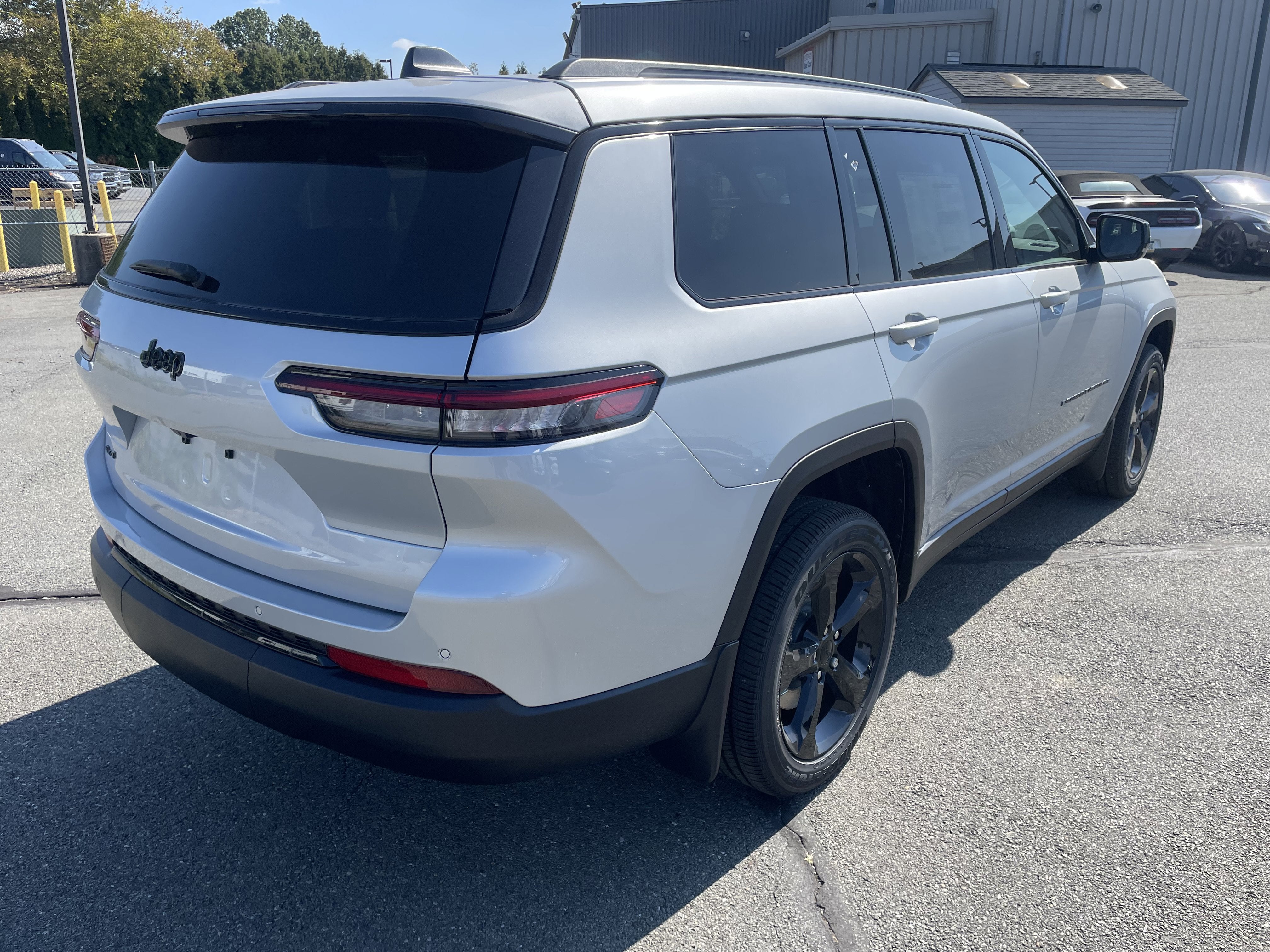 2025 Jeep Grand Cherokee GRAND CHEROKEE L ALTITUDE X 4X4