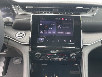 2024 Jeep Grand Cherokee L Laredo 4x4