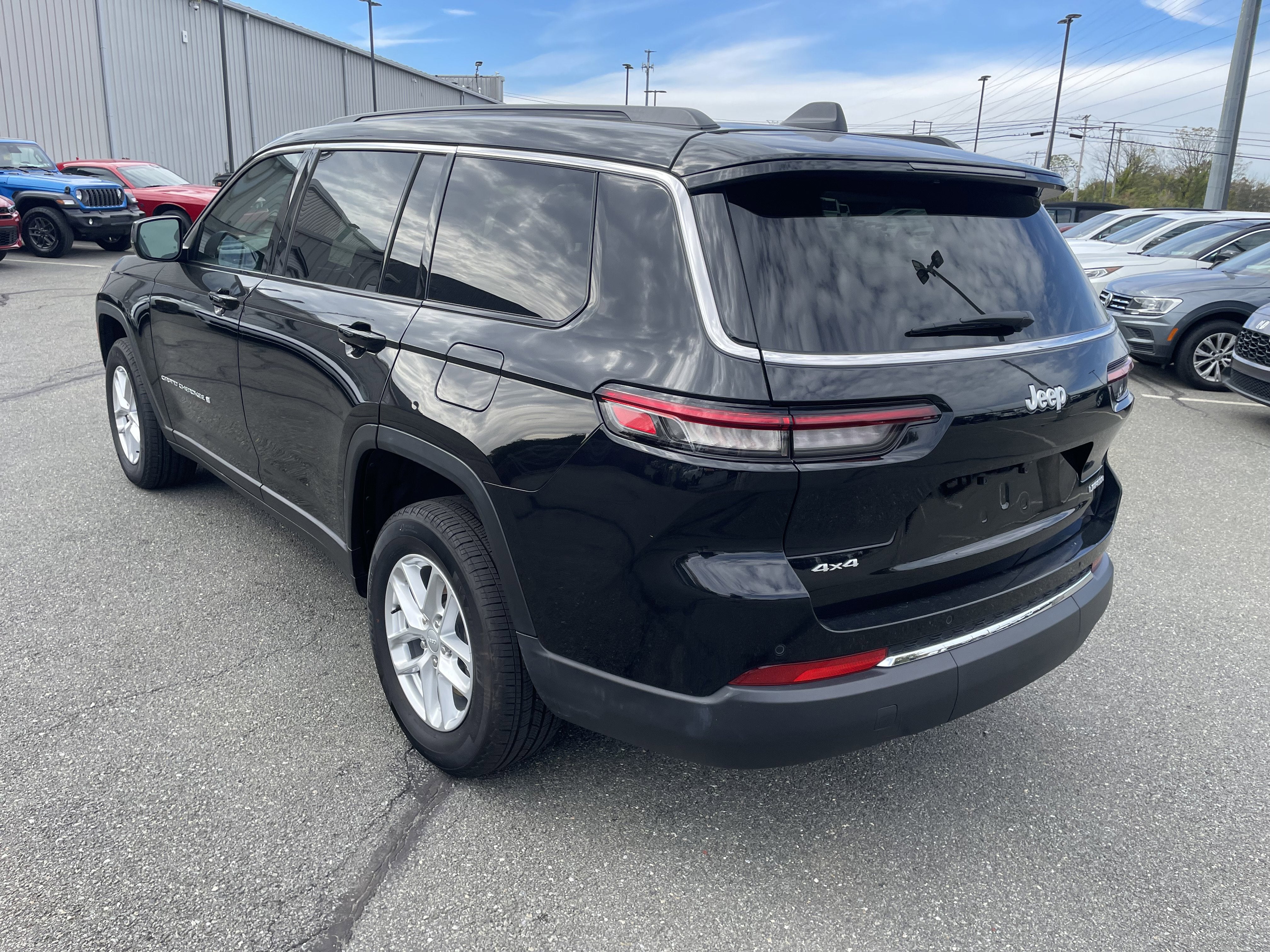 2024 Jeep Grand Cherokee L Laredo 4x4