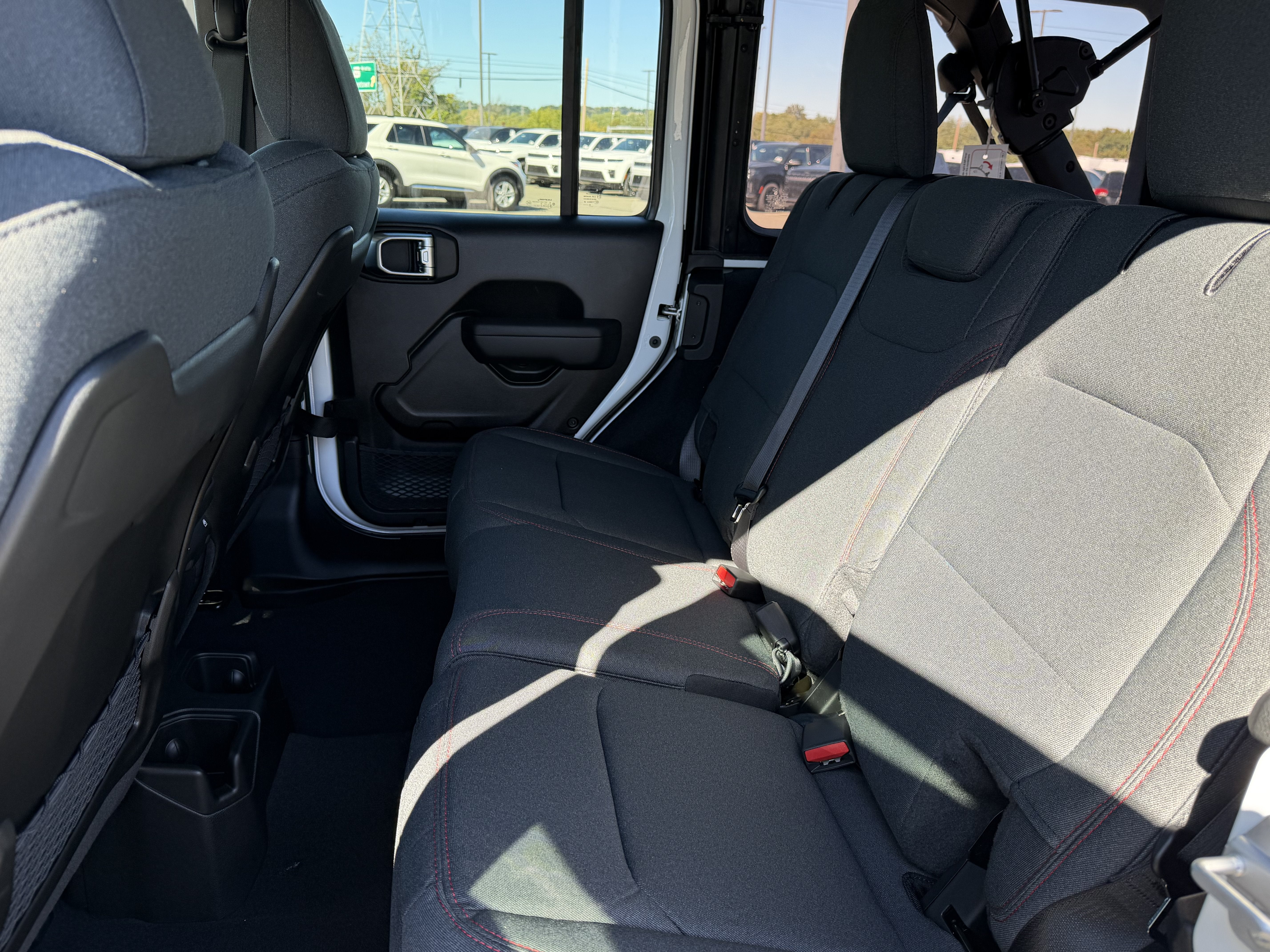2027 Jeep Wrangler WRANGLER 4-DOOR RUBICON