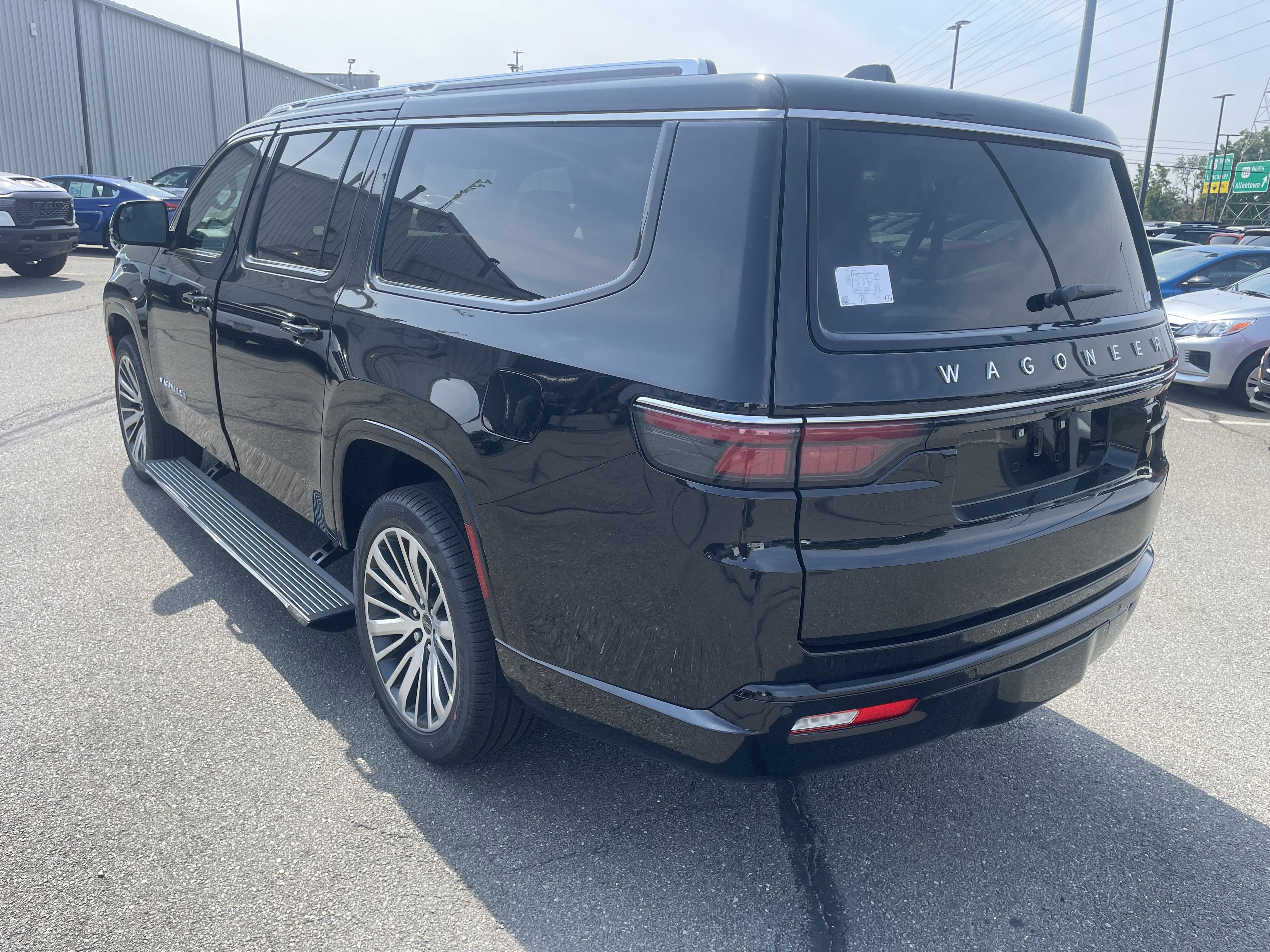 2025 Jeep Wagoneer WAGONEER L LIMITED 4X4