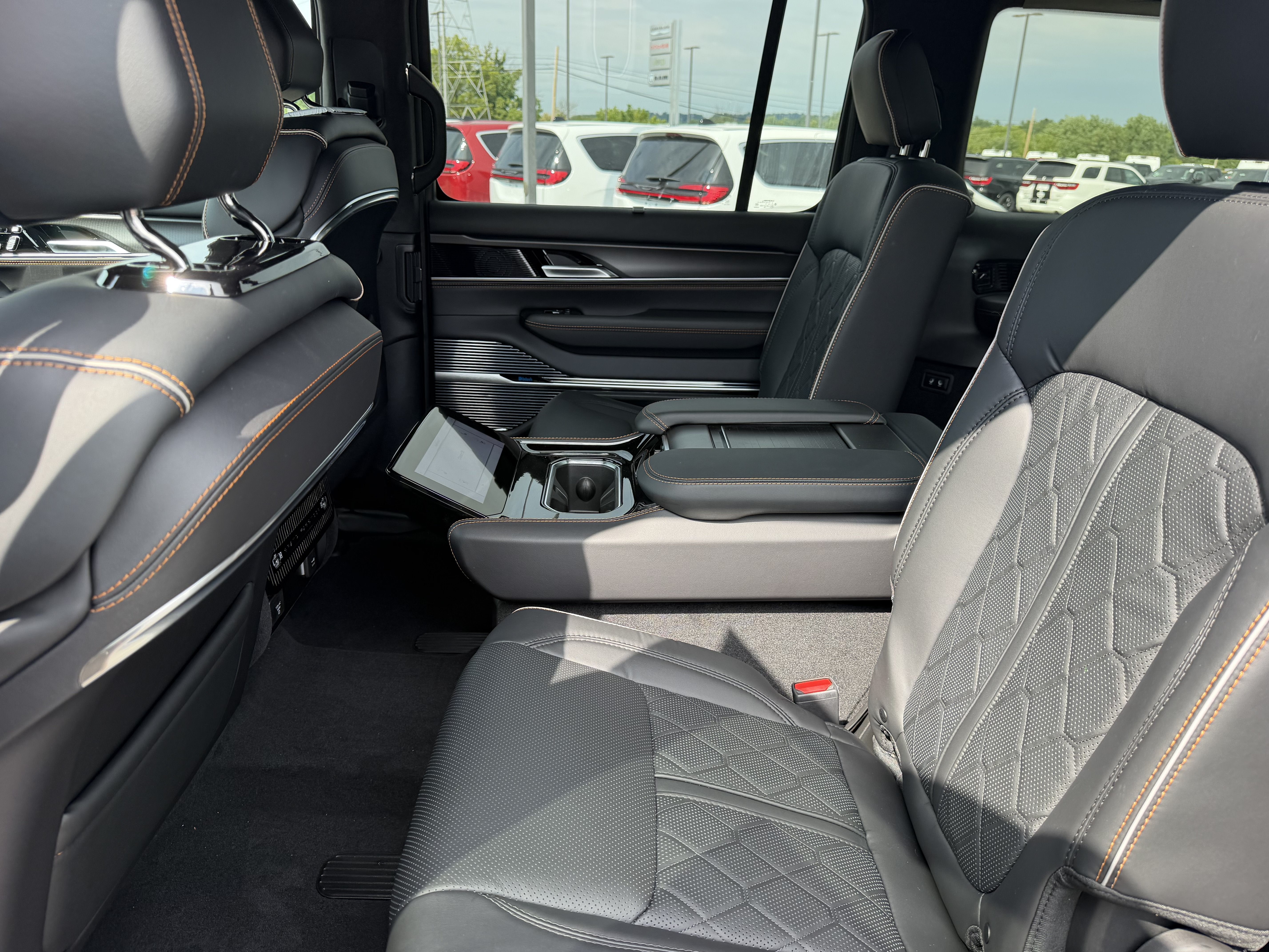2026 Jeep Grand Wagoneer GRAND WAGONEER L SUMMIT RESERVE 4X4
