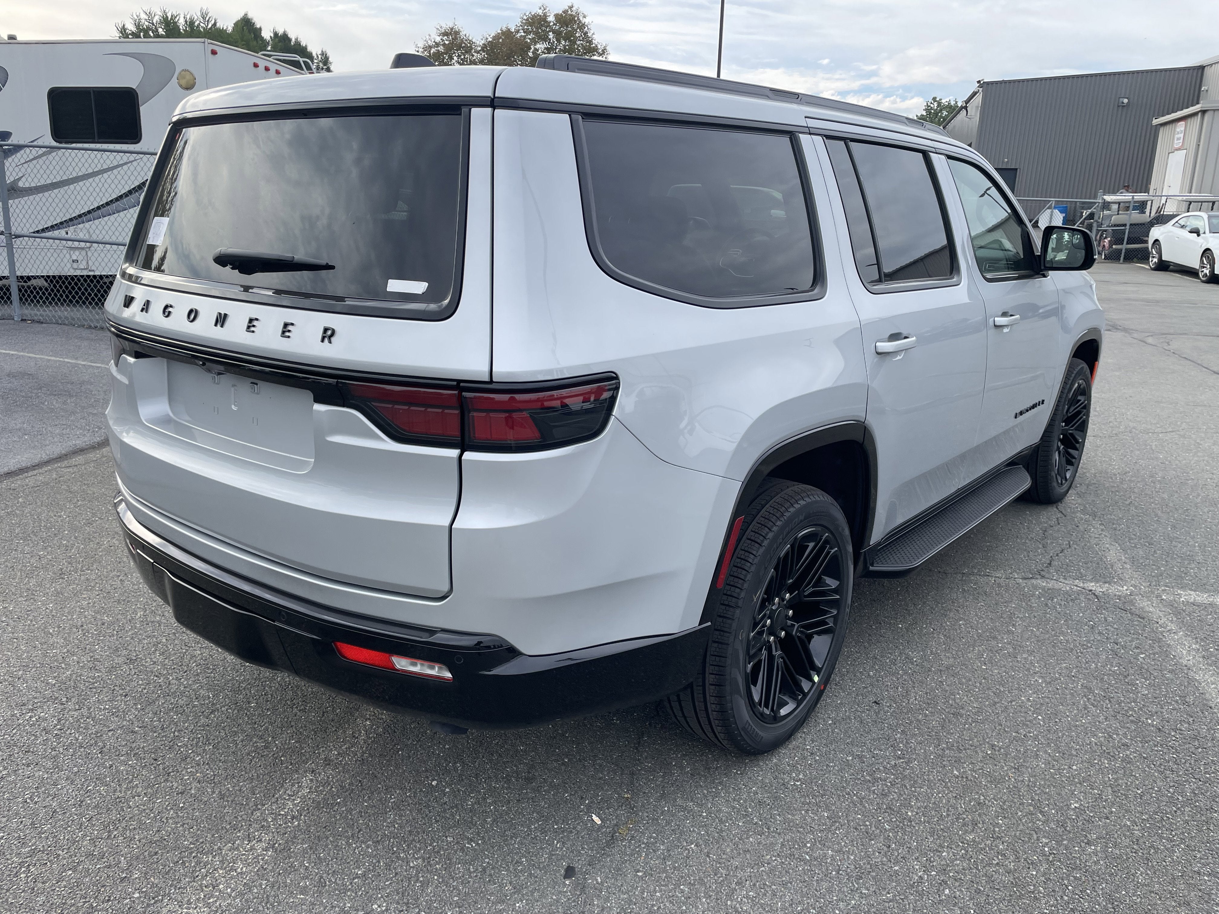 2025 Jeep Wagoneer WAGONEER CARBIDE 4X4