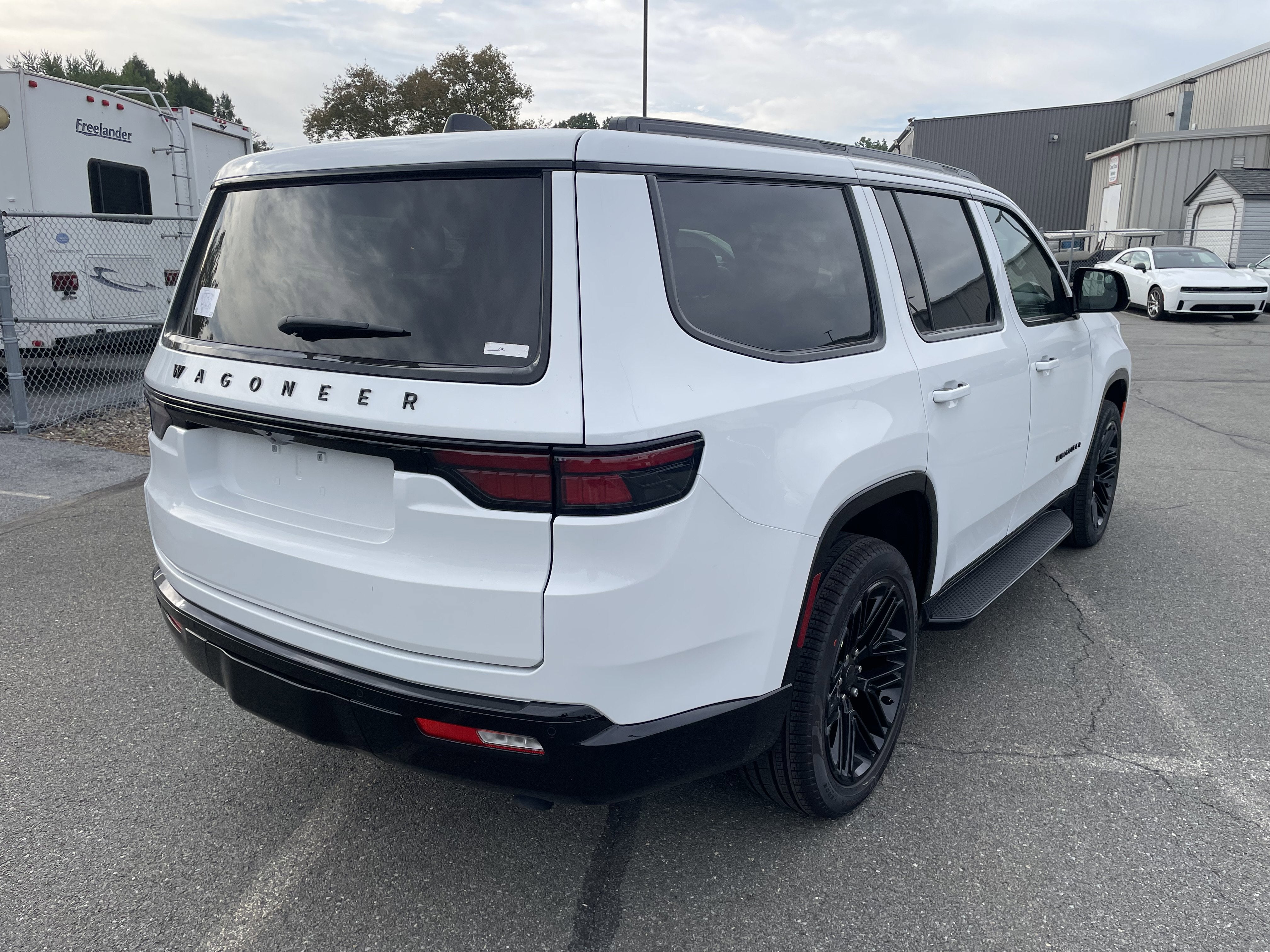 2025 Jeep Wagoneer WAGONEER CARBIDE 4X4