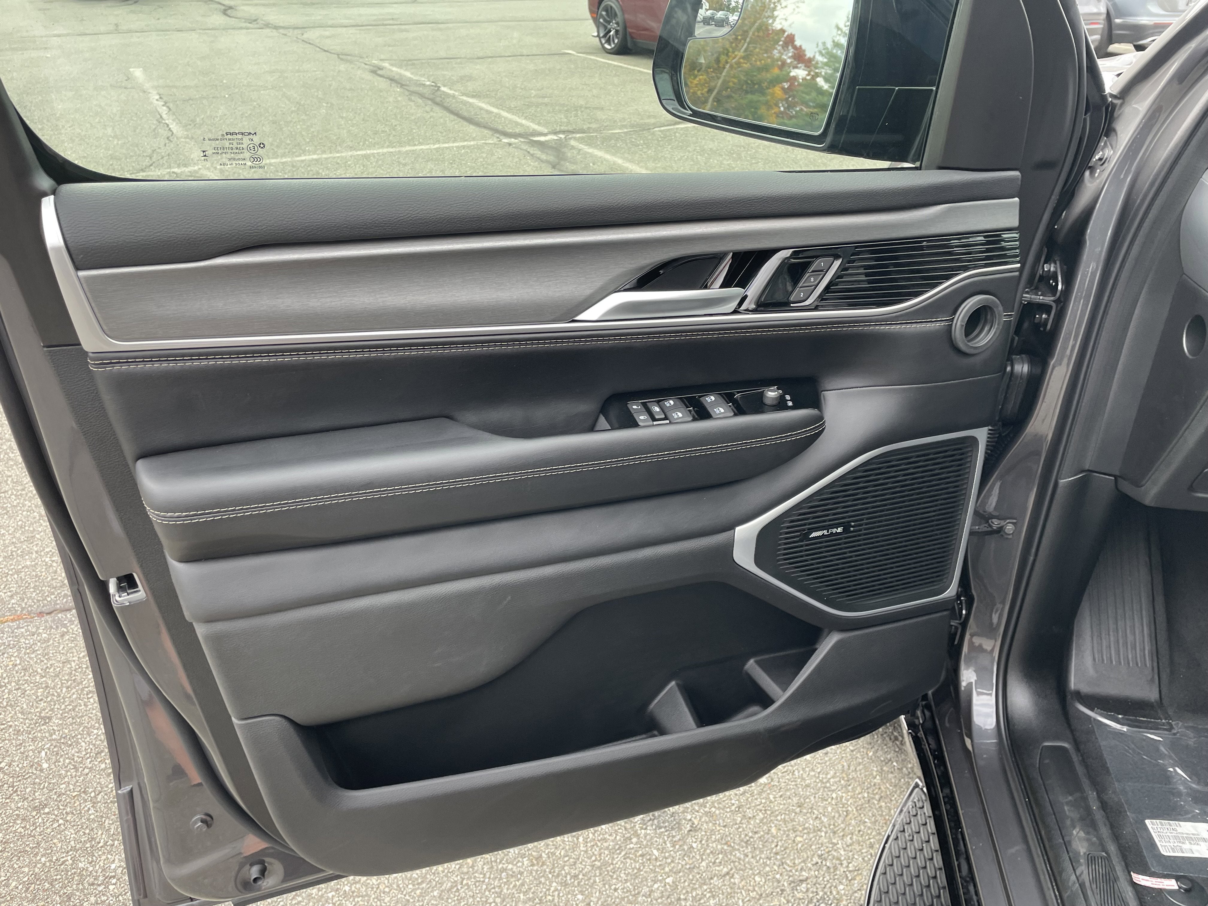 2025 Jeep Wagoneer WAGONEER CARBIDE 4X4