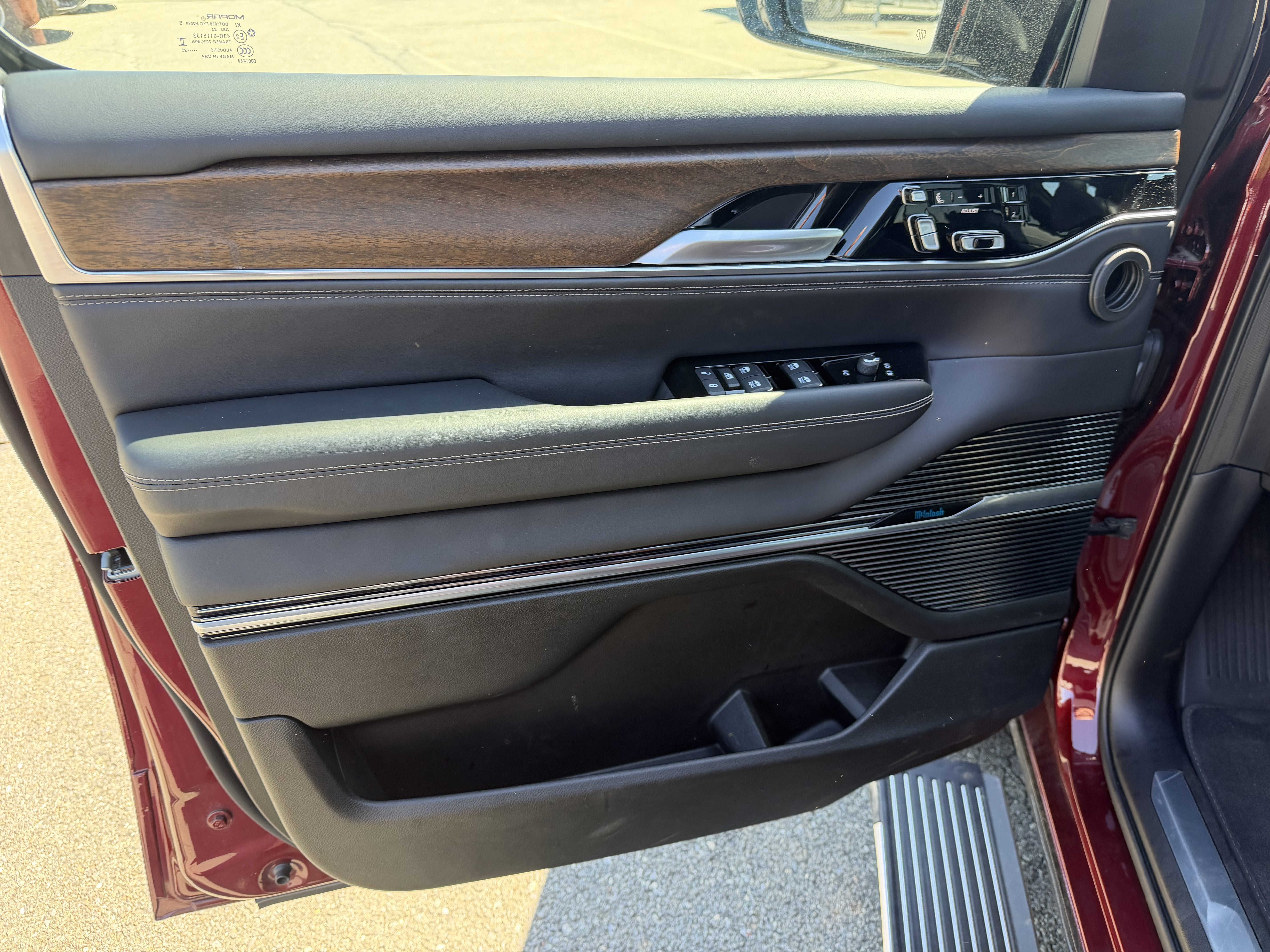 2025 Jeep Grand Wagoneer GRAND WAGONEER 4X4
