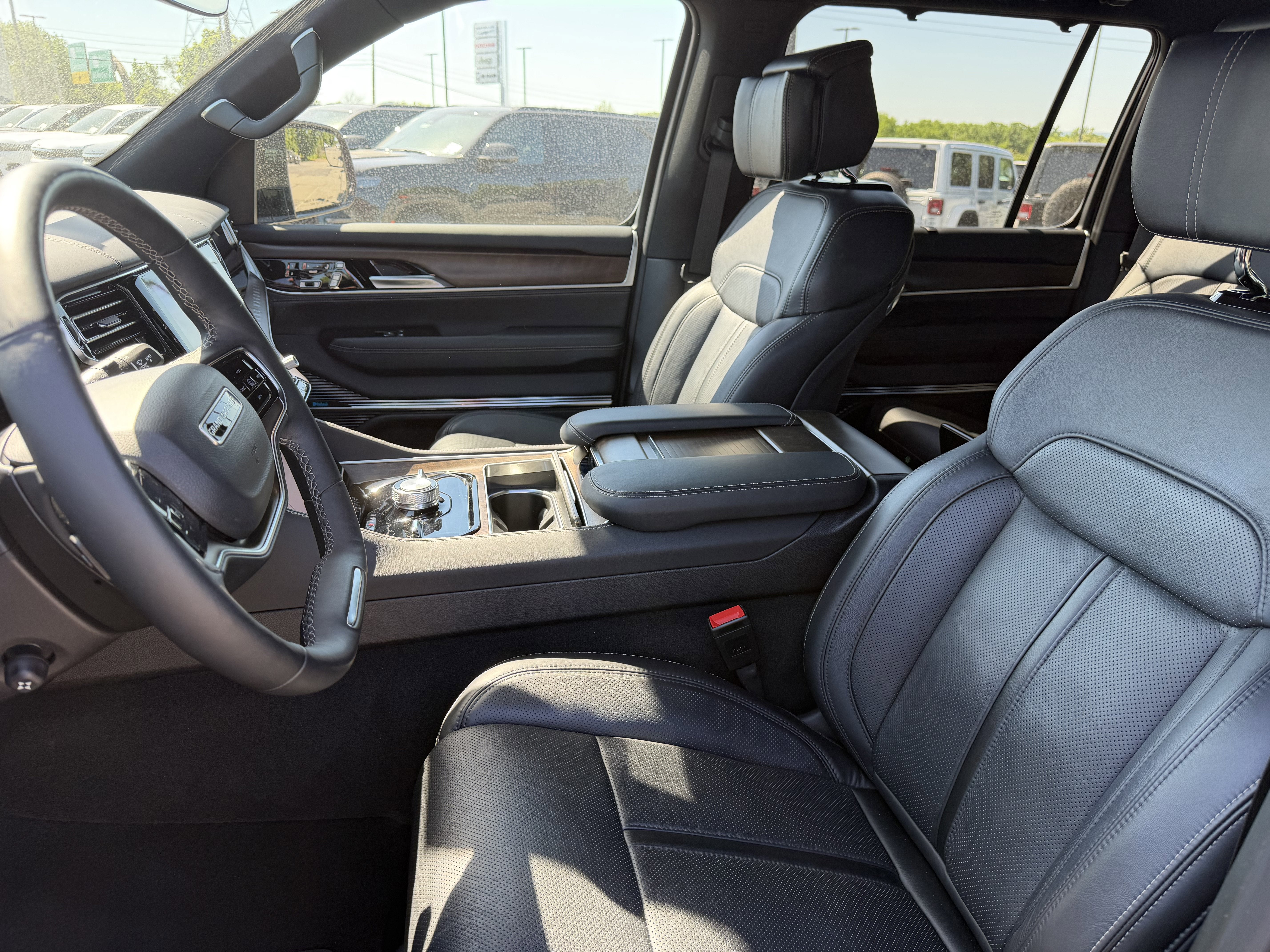 2025 Jeep Grand Wagoneer GRAND WAGONEER 4X4