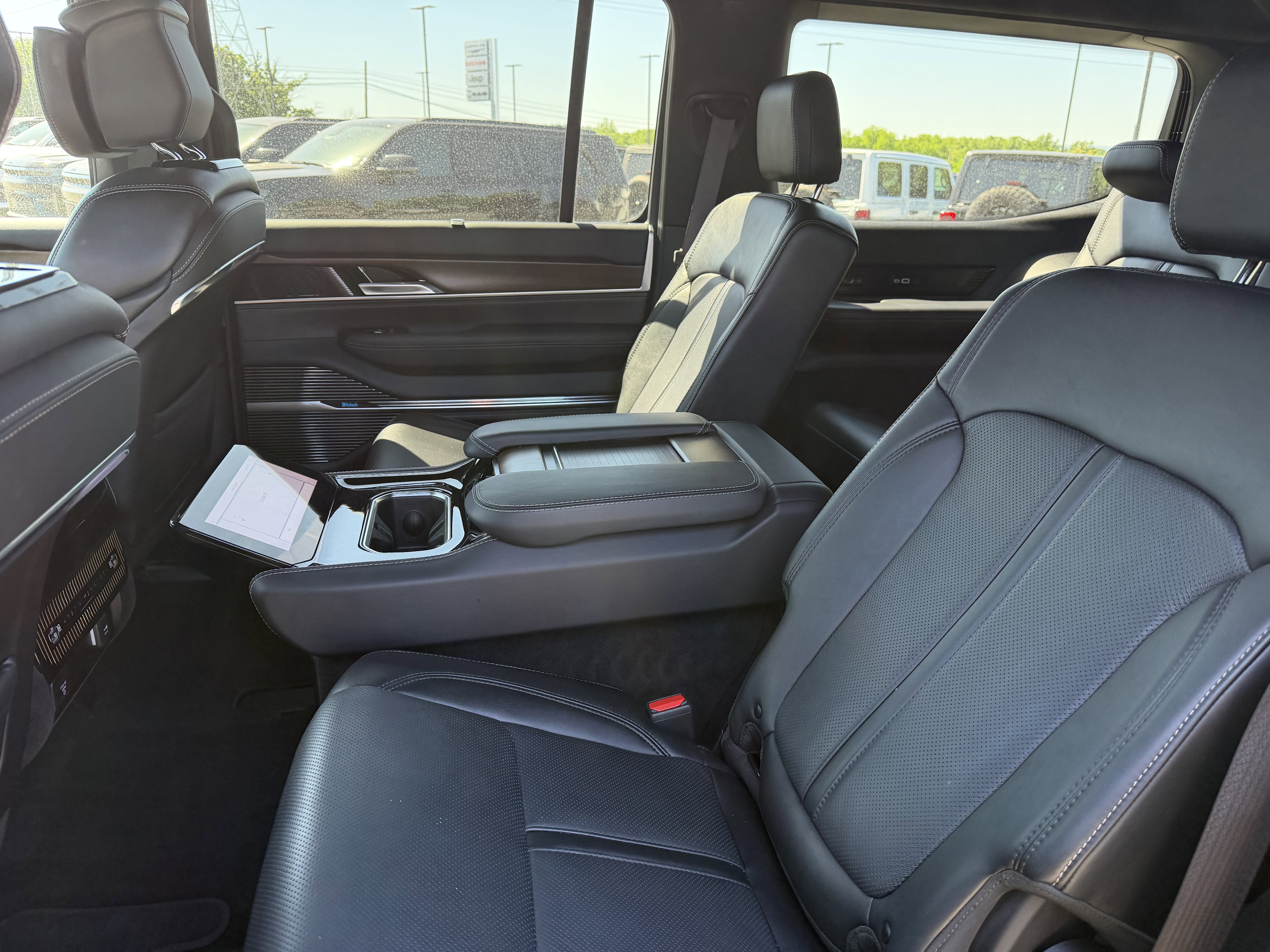 2025 Jeep Grand Wagoneer GRAND WAGONEER 4X4