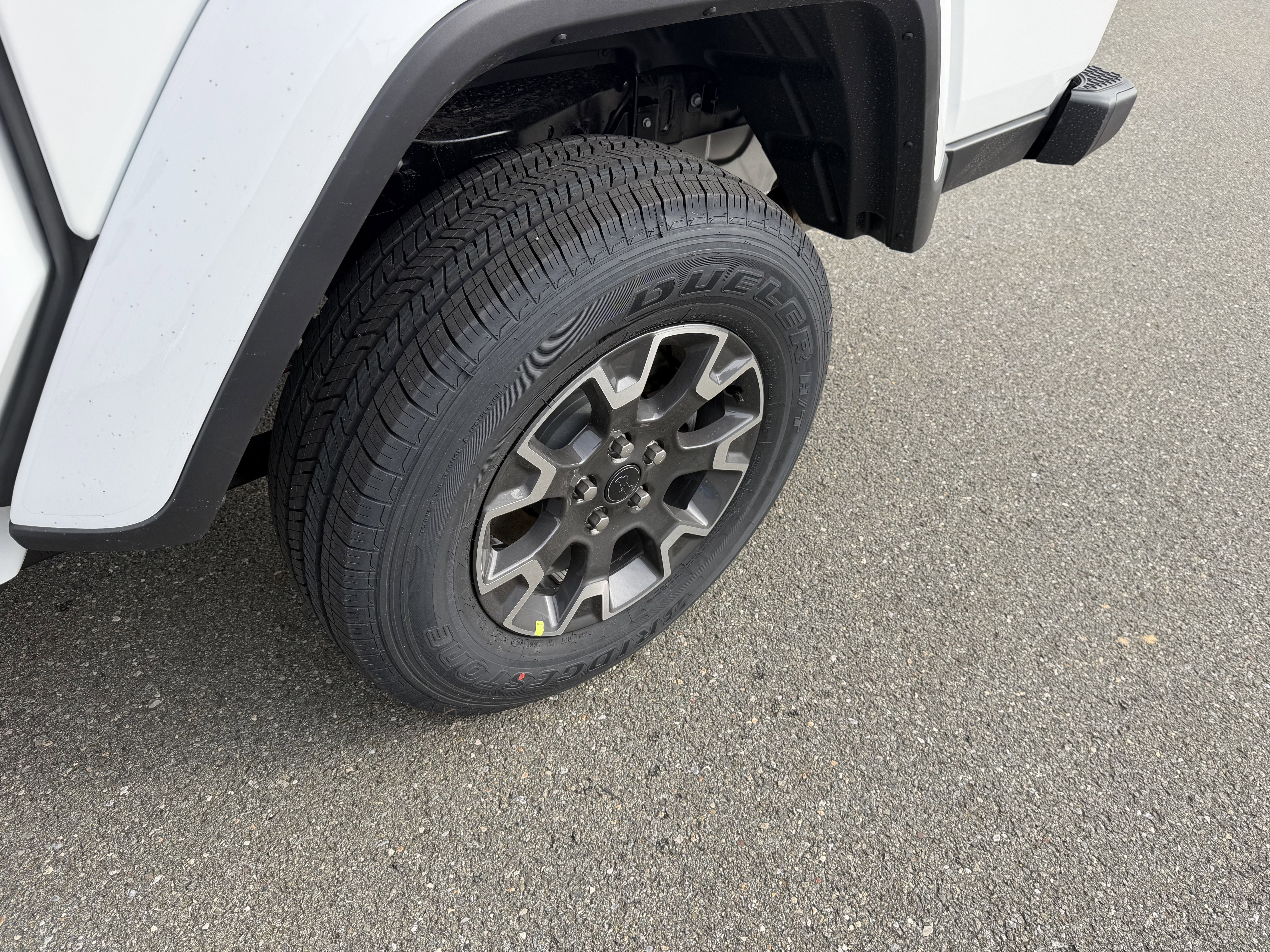 2026 Jeep Gladiator GLADIATOR SAHARA 4X4