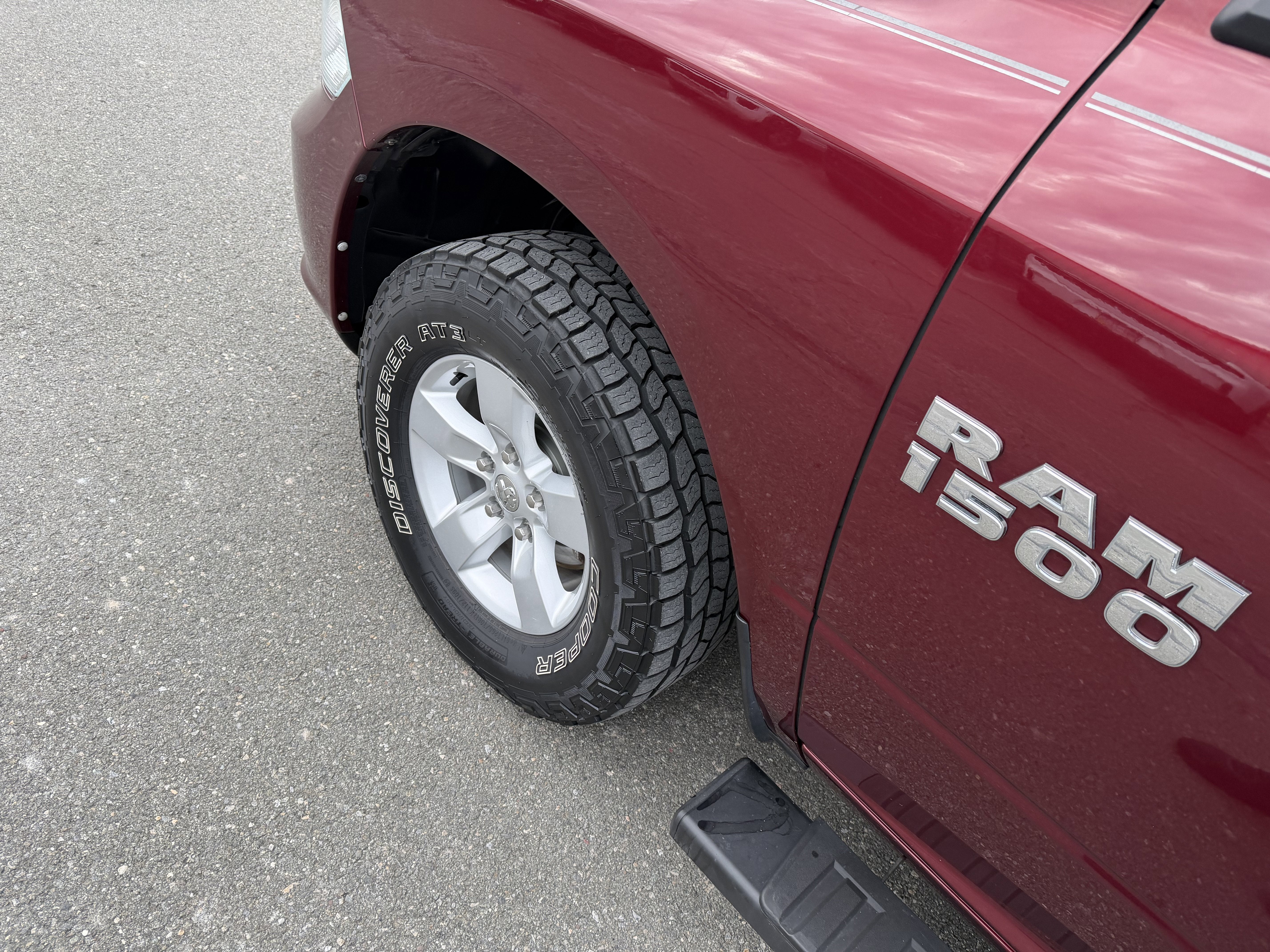 2018 RAM 1500 Express Quad Cab 4x4 6'4' Box