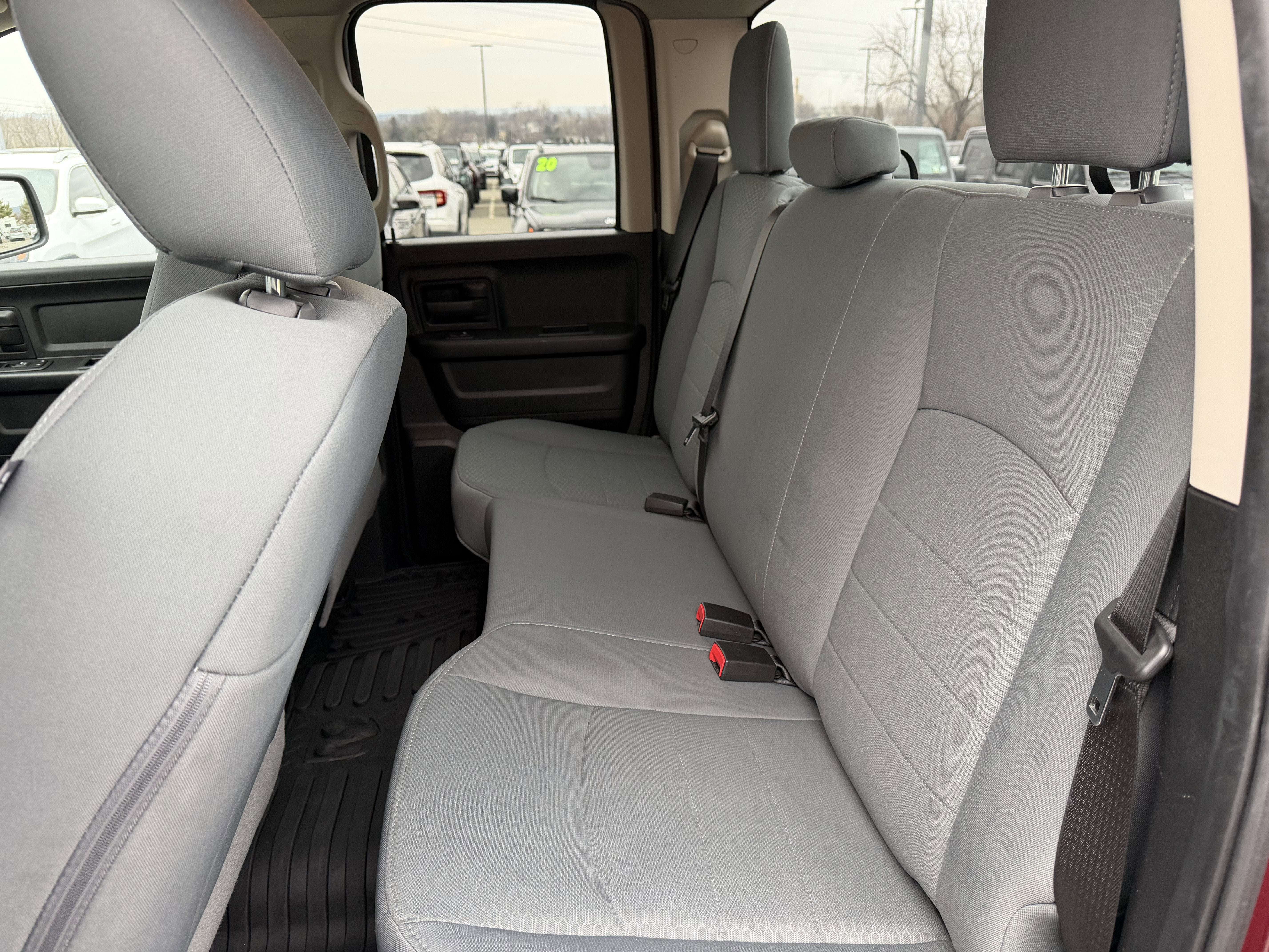 2018 RAM 1500 Express Quad Cab 4x4 6'4' Box