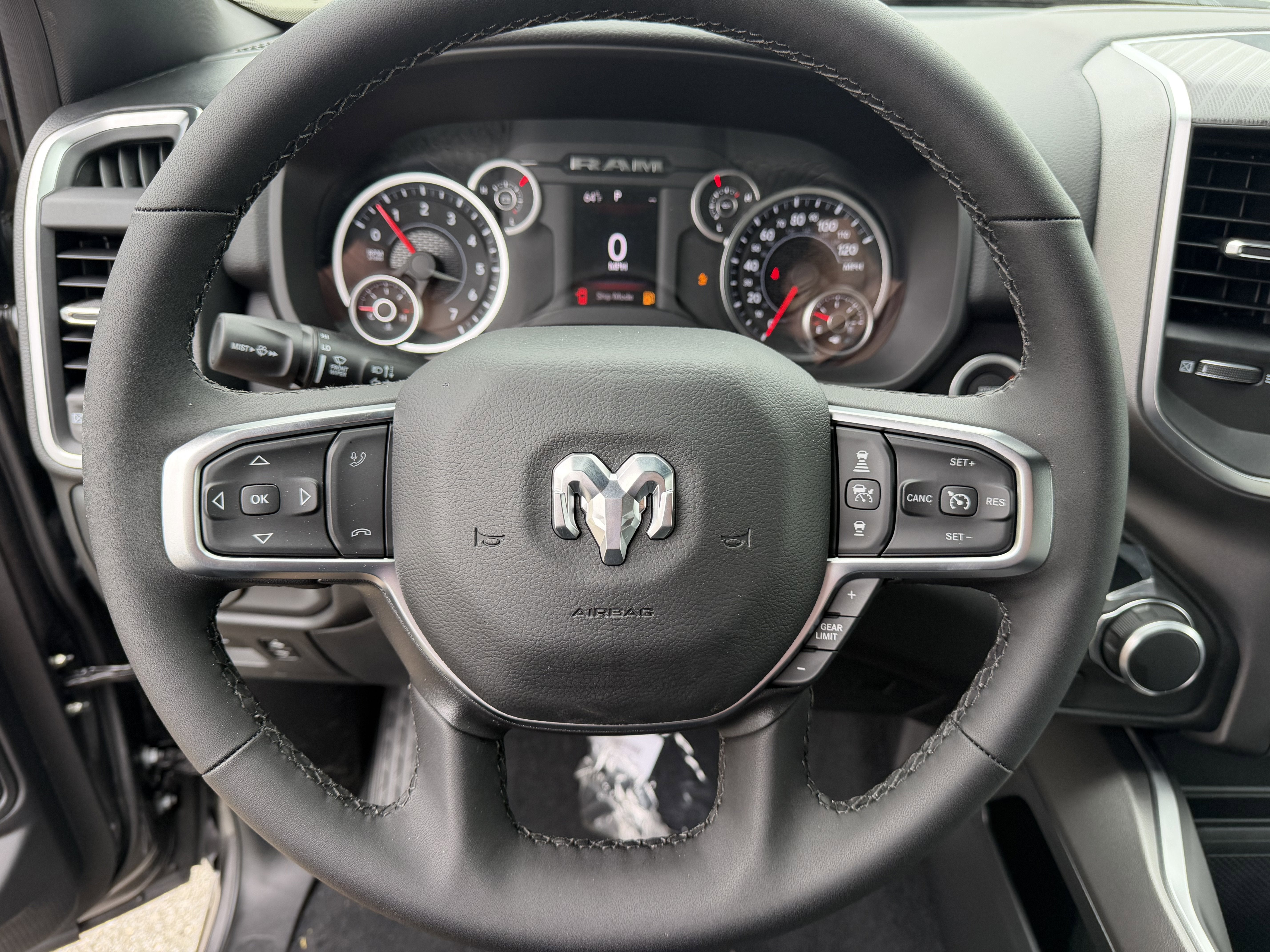 2026 RAM Ram 1500 RAM 1500 BIG HORN CREW CAB 4X2 5'7' BOX