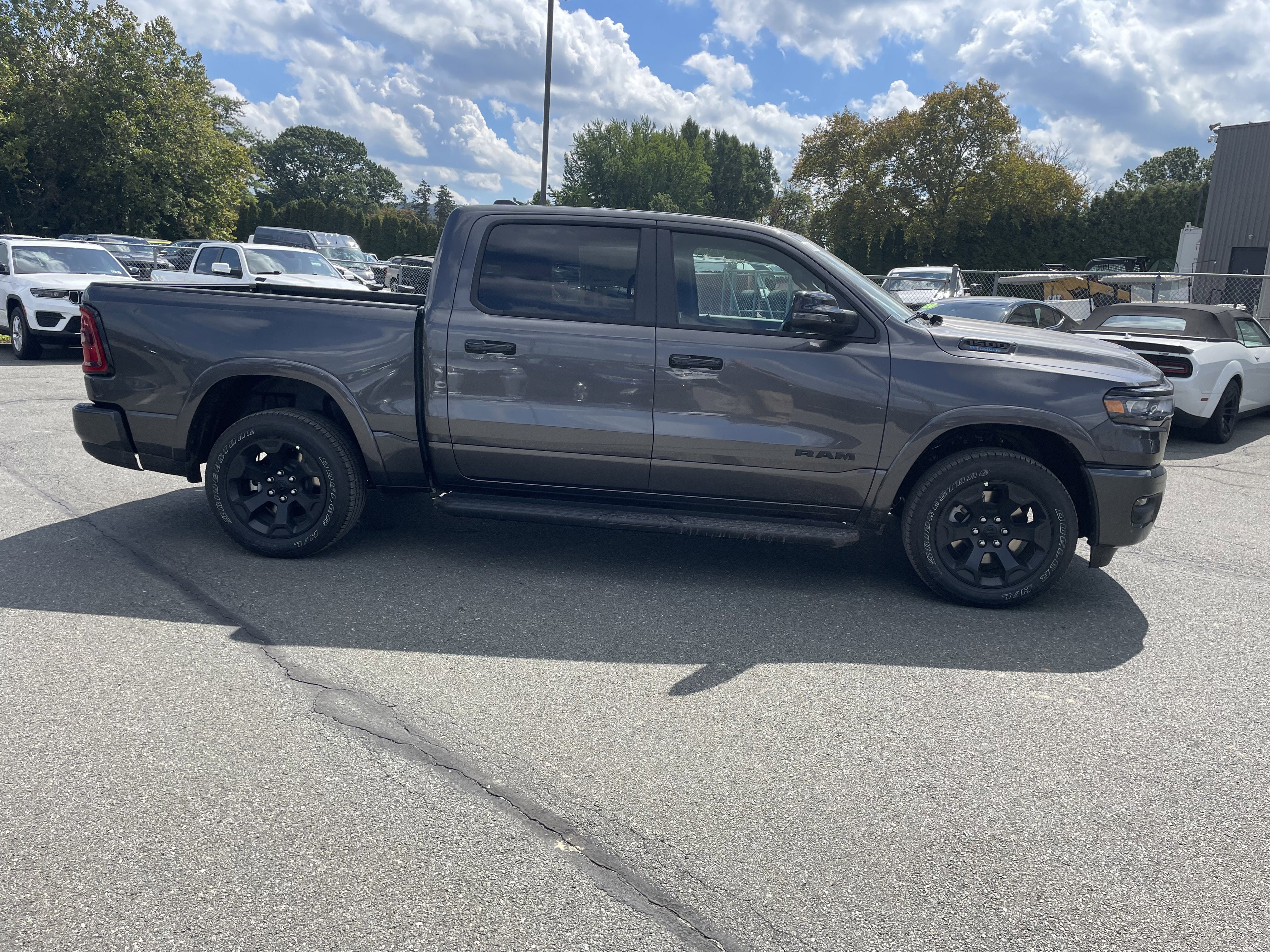 2025 RAM Ram 1500 RAM 1500 BIG HORN CREW CAB 4X4 5'7' BOX