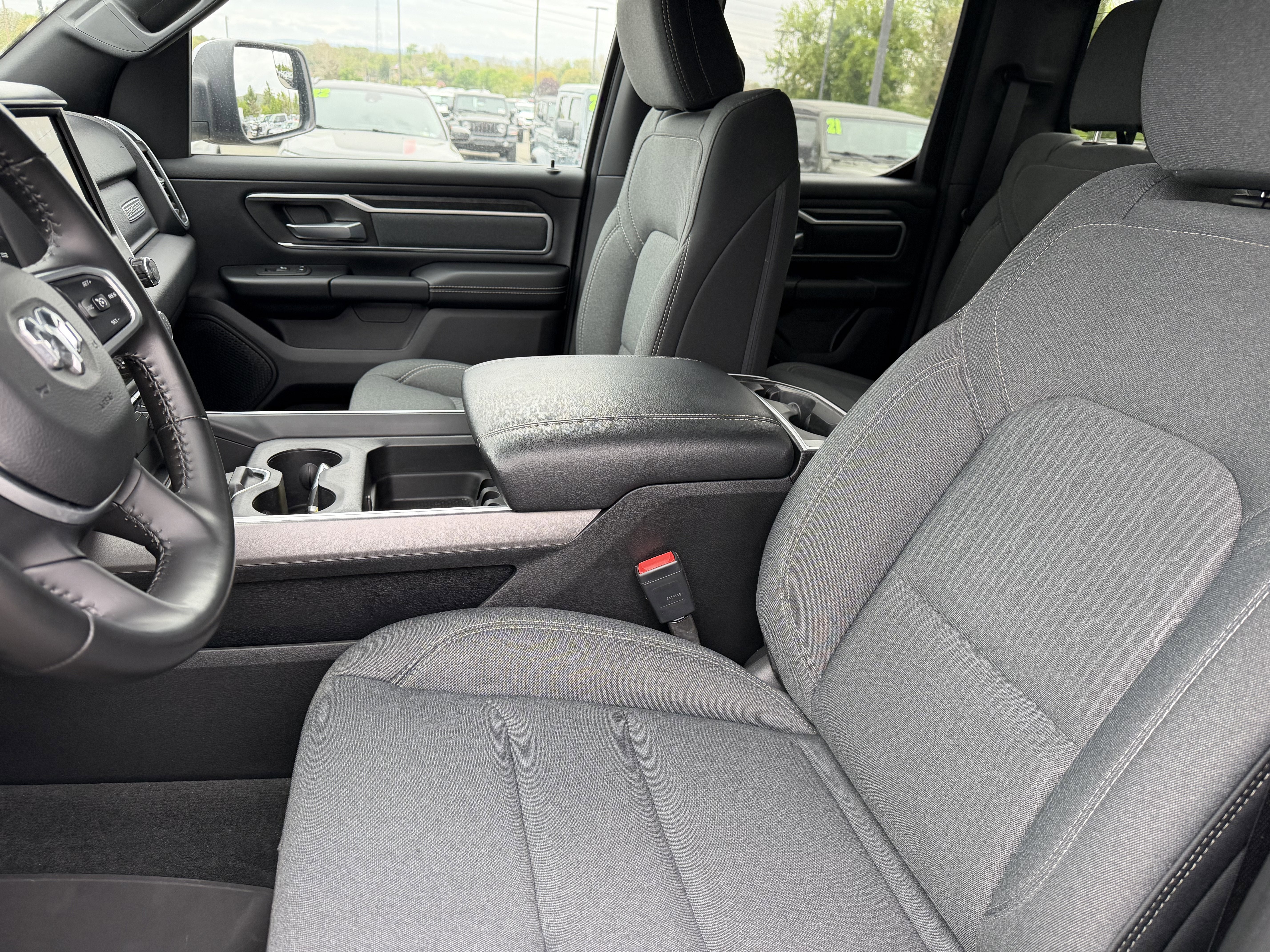 2021 RAM 1500 Big Horn Quad Cab 4x4 6'4' Box