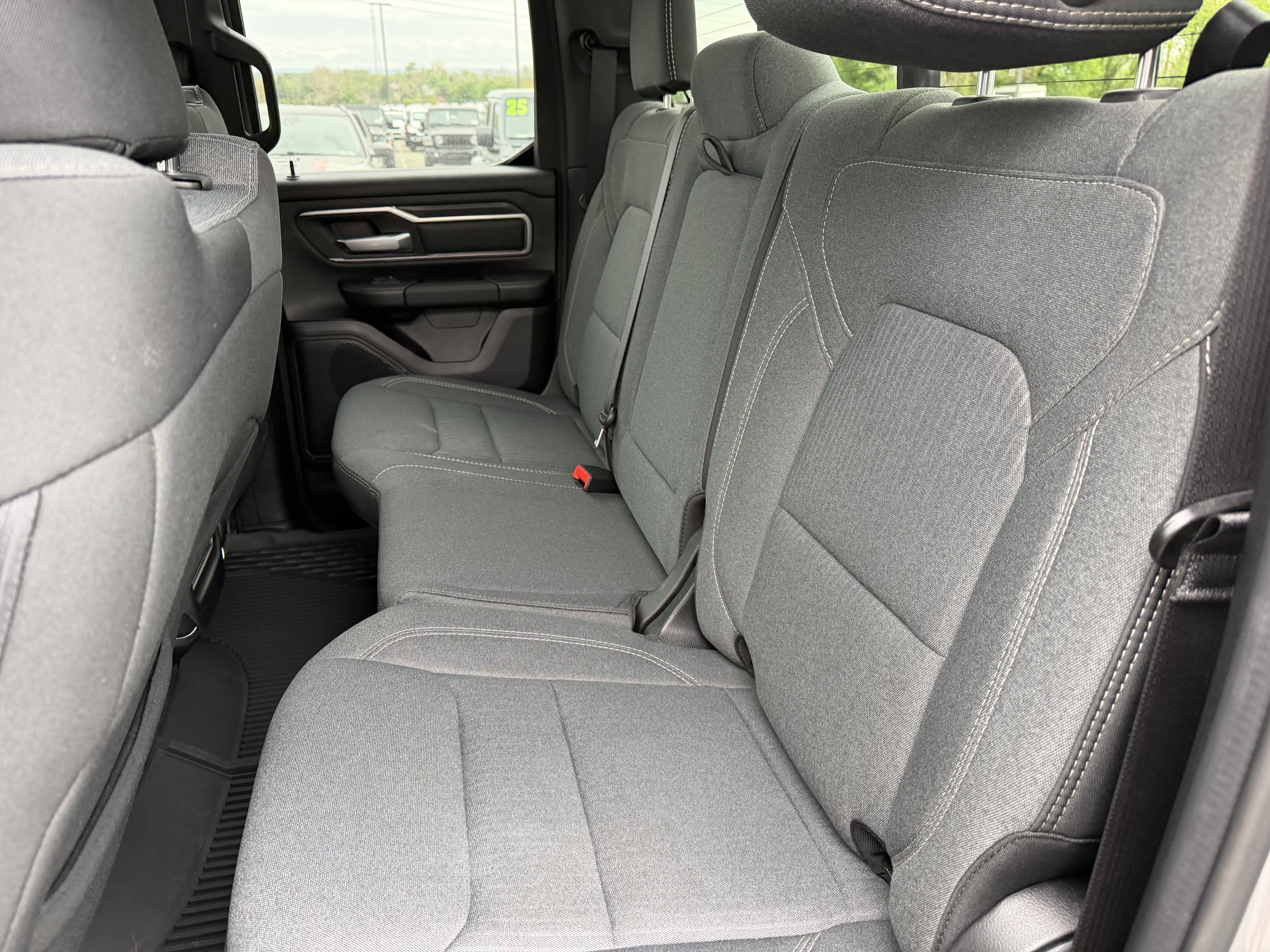 2021 RAM 1500 Big Horn Quad Cab 4x4 6'4' Box