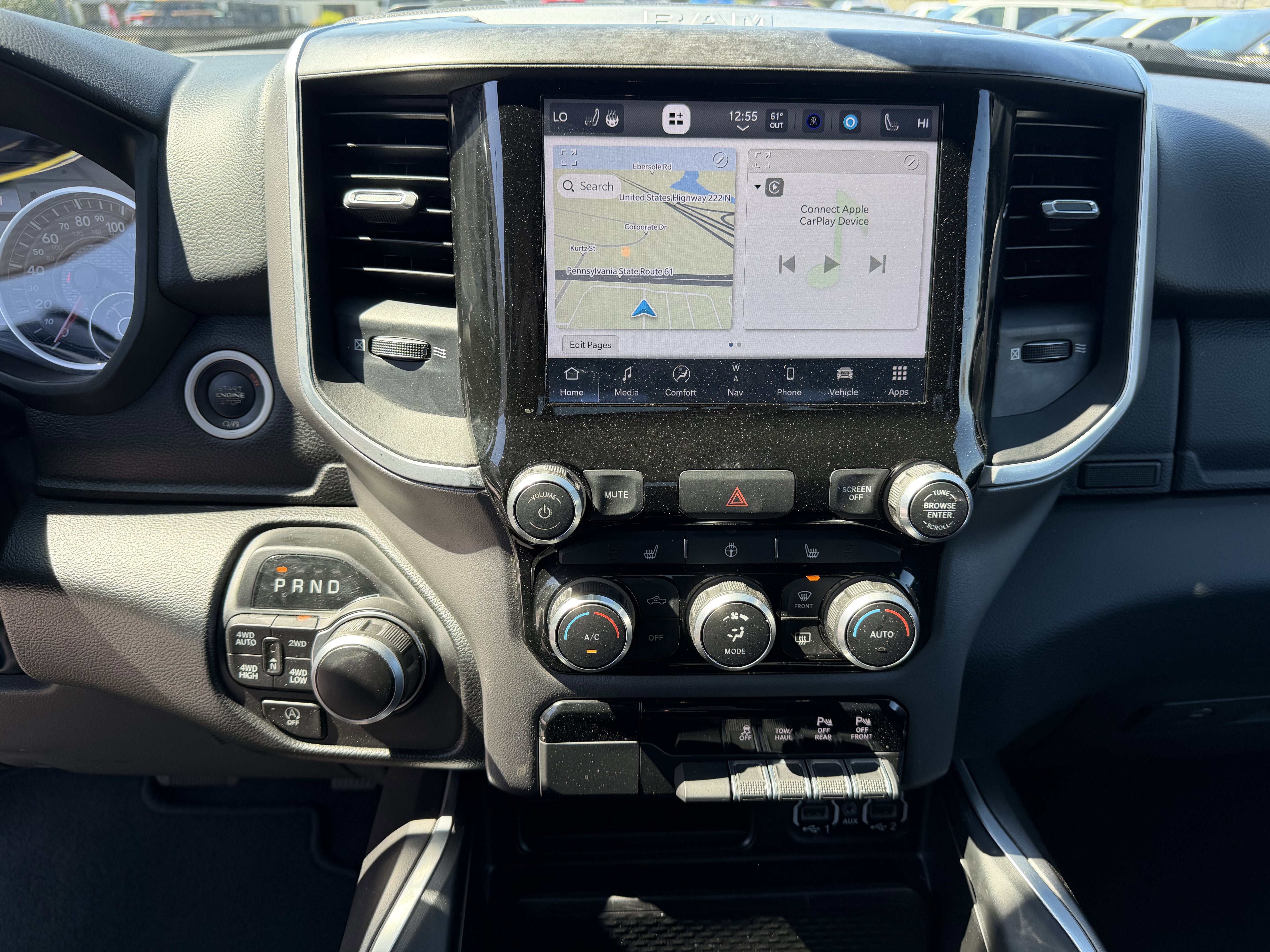 2022 RAM 1500 Big Horn Crew Cab 4x4 5'7' Box