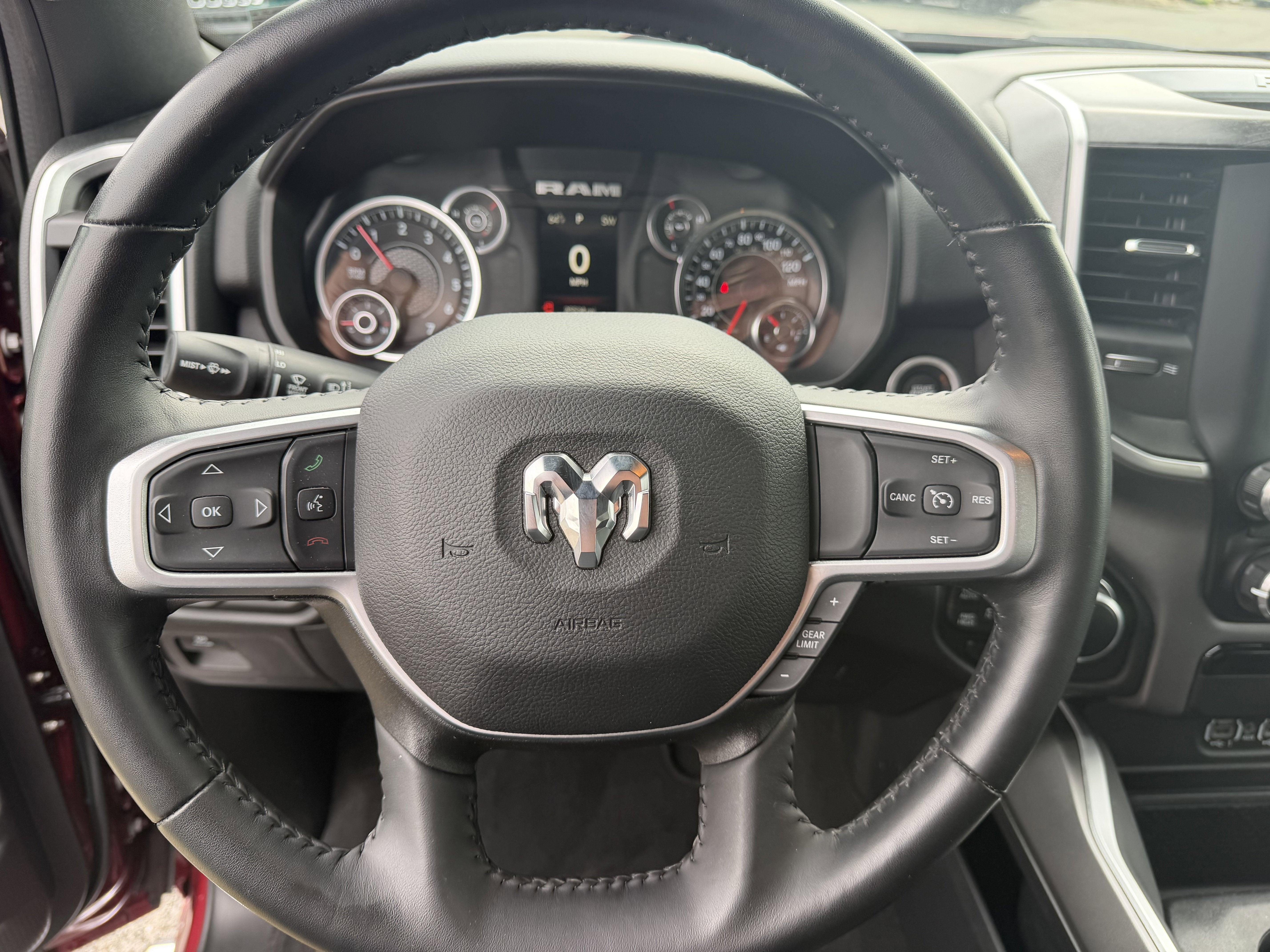 2023 RAM 1500 Big Horn Crew Cab 4x4 5'7' Box