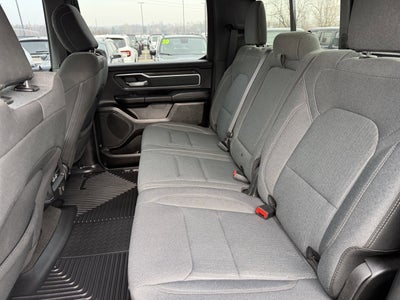 2022 RAM 1500 Big Horn Crew Cab 4x4 5'7' Box