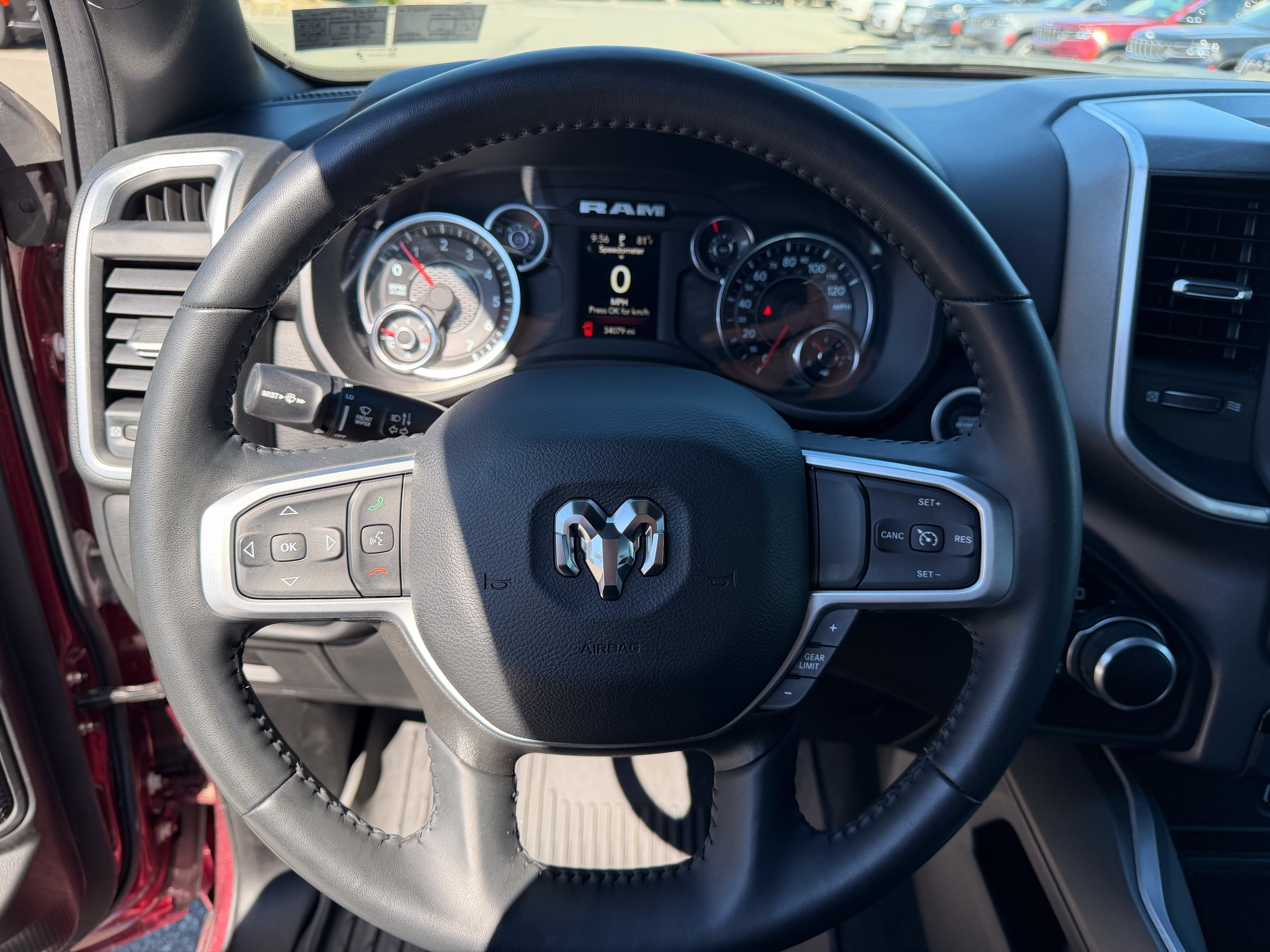 2023 RAM 1500 Big Horn Crew Cab 4x4 5'7' Box