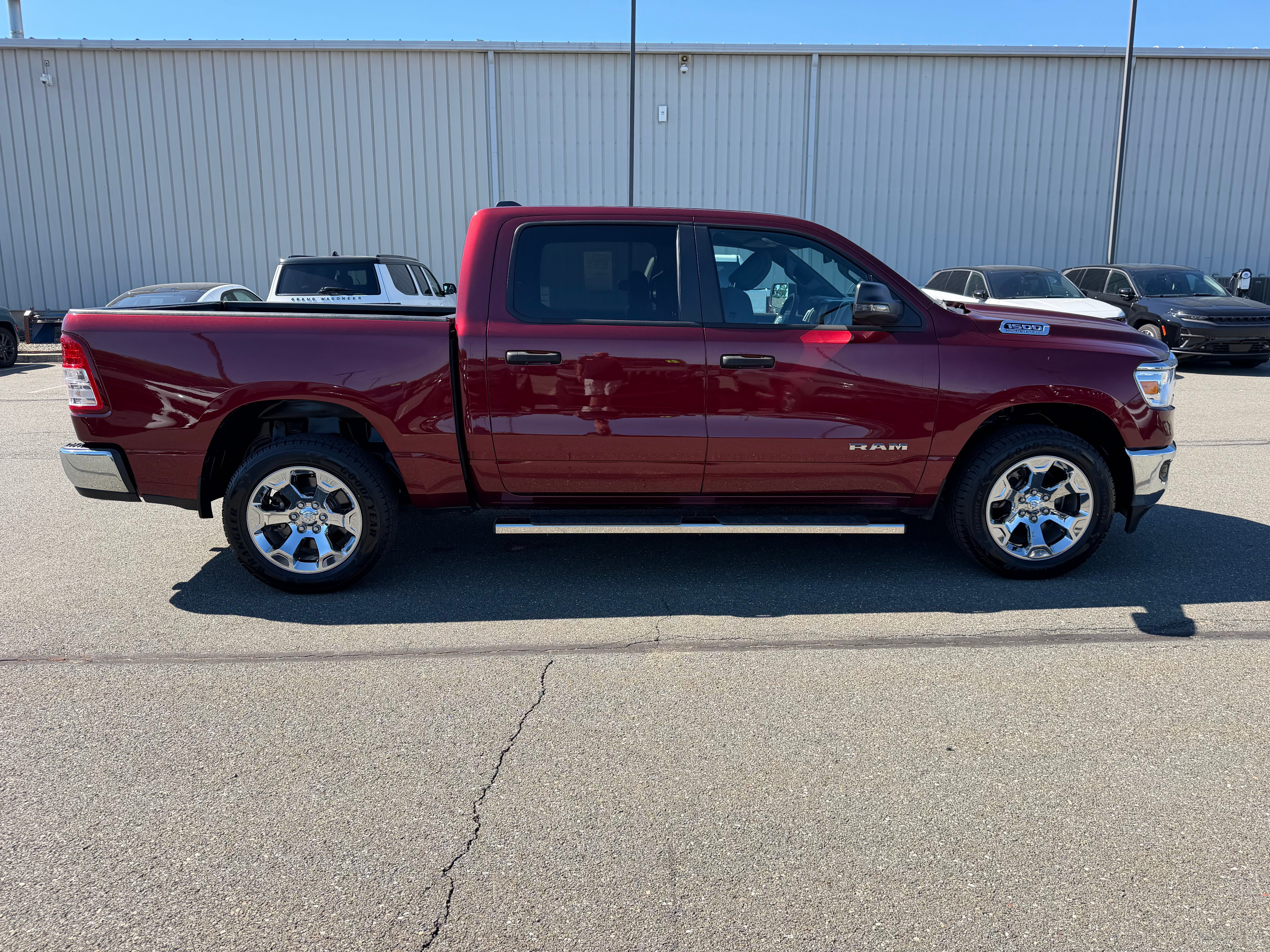 2023 RAM 1500 Big Horn Crew Cab 4x4 5'7' Box
