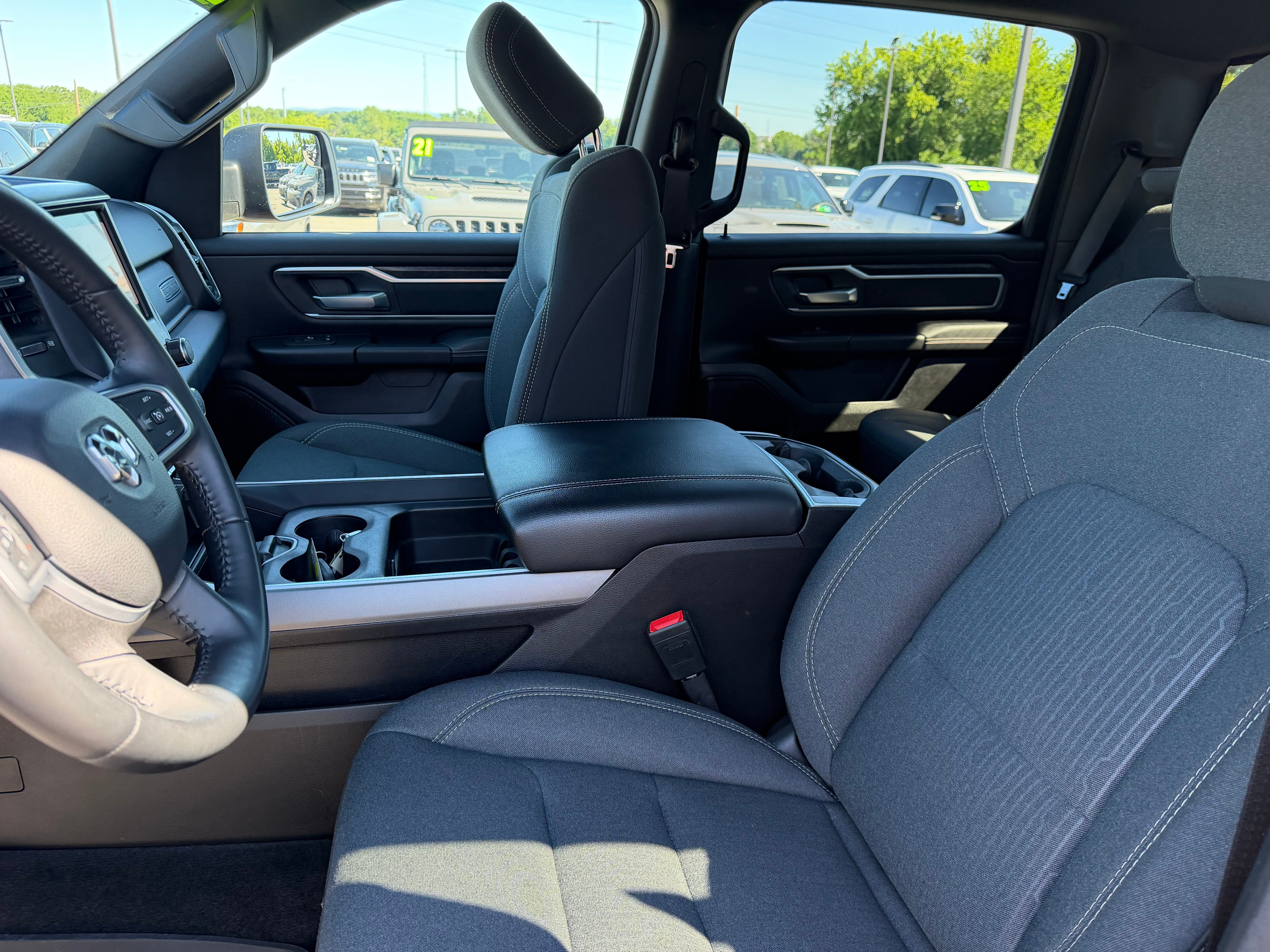 2023 RAM 1500 Big Horn Crew Cab 4x4 5'7' Box