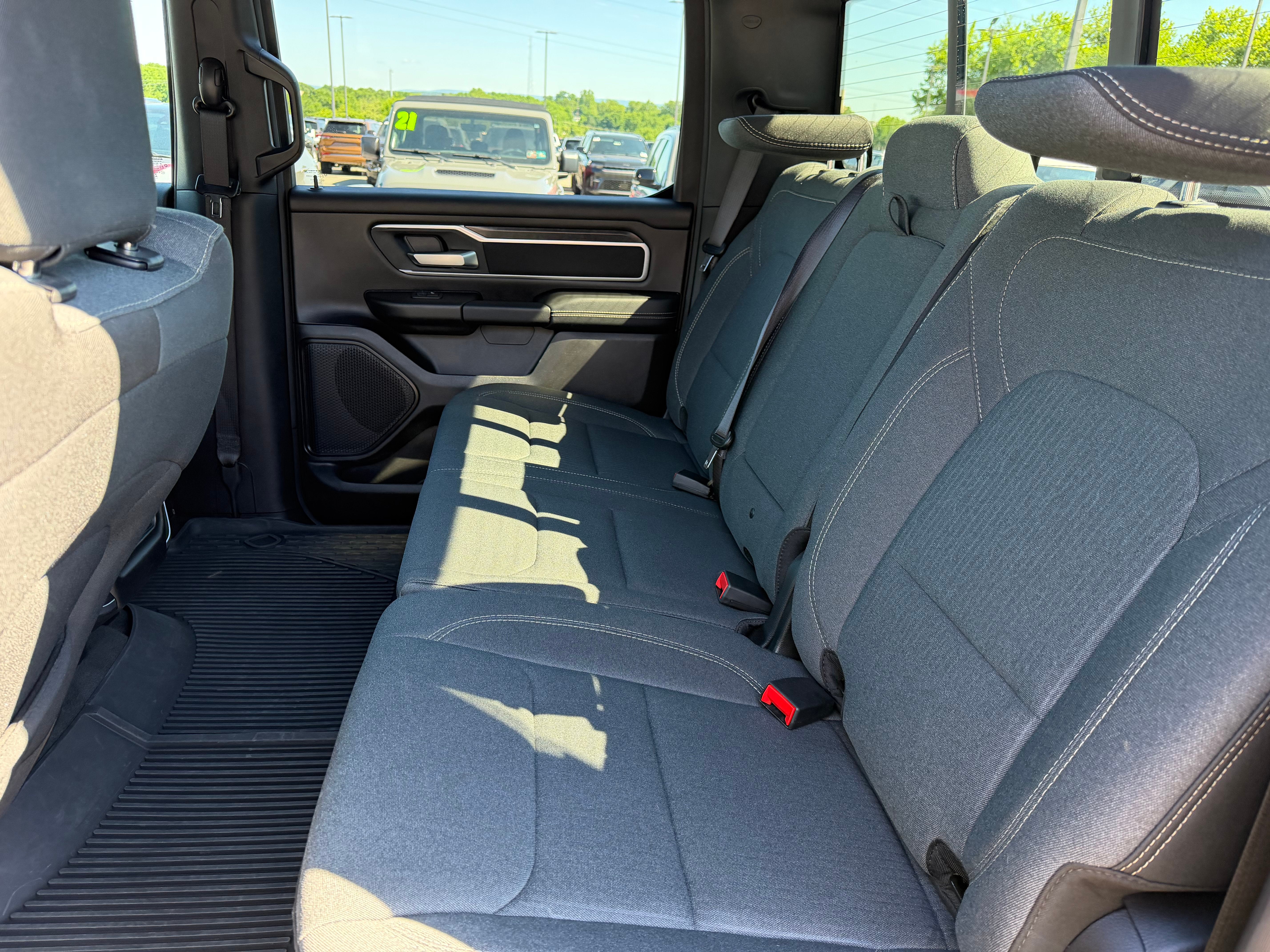 2023 RAM 1500 Big Horn Crew Cab 4x4 5'7' Box