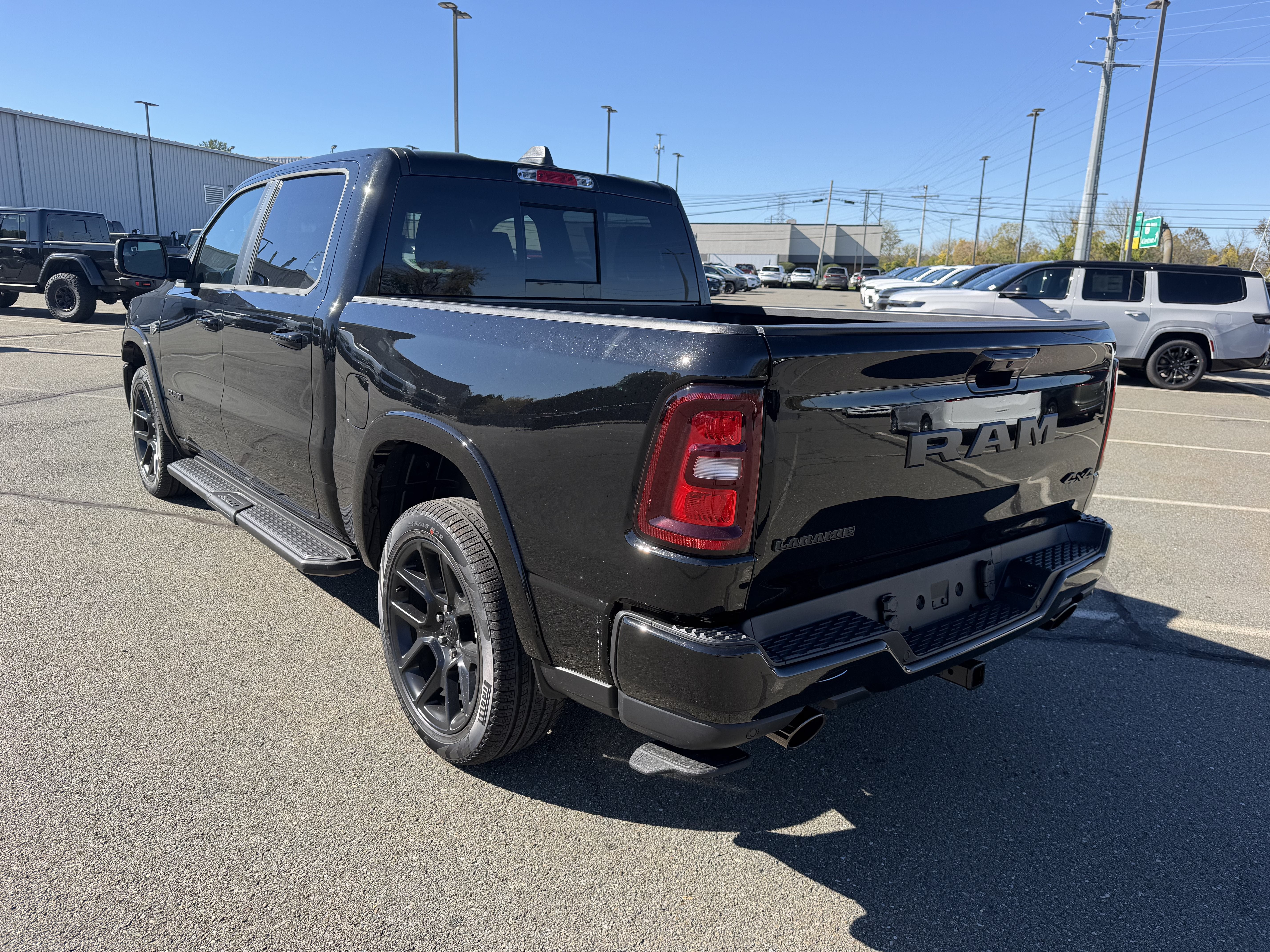 2027 RAM Ram 1500 RAM 1500 LARAMIE CREW CAB 4X4 5'7' BOX