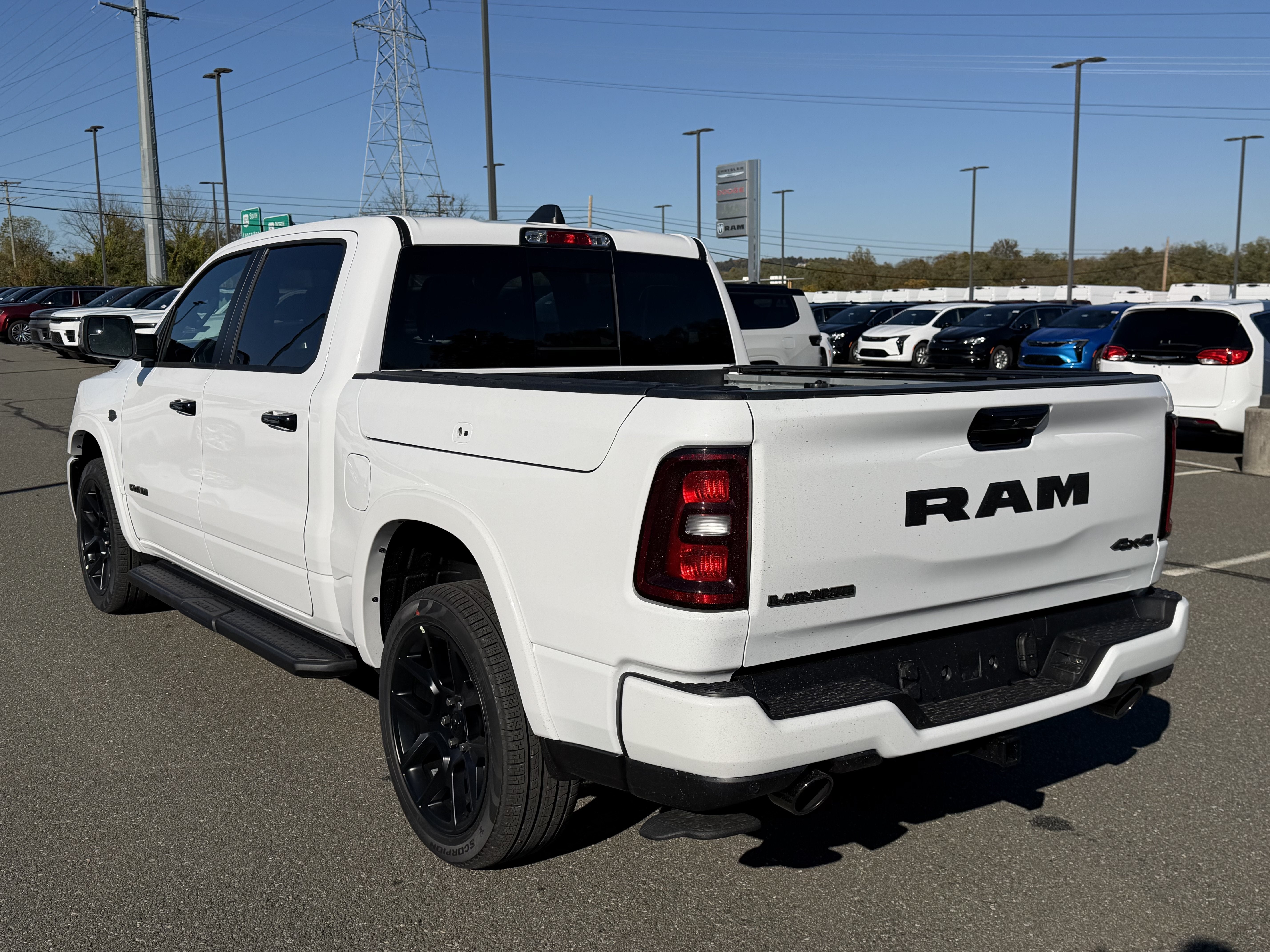 2027 RAM Ram 1500 RAM 1500 LARAMIE CREW CAB 4X4 5'7' BOX